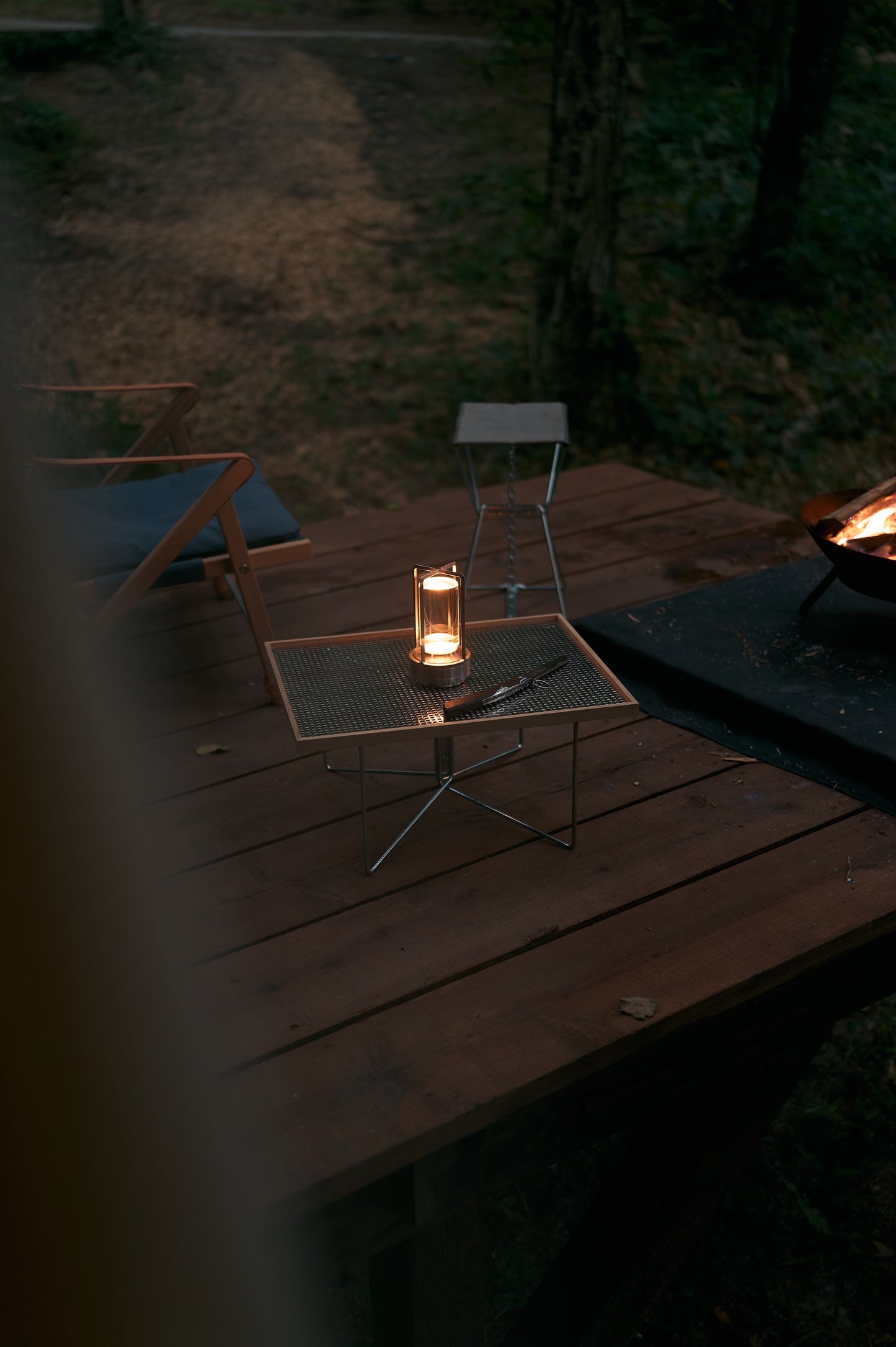 Wanderout / Universal Stand - Black
