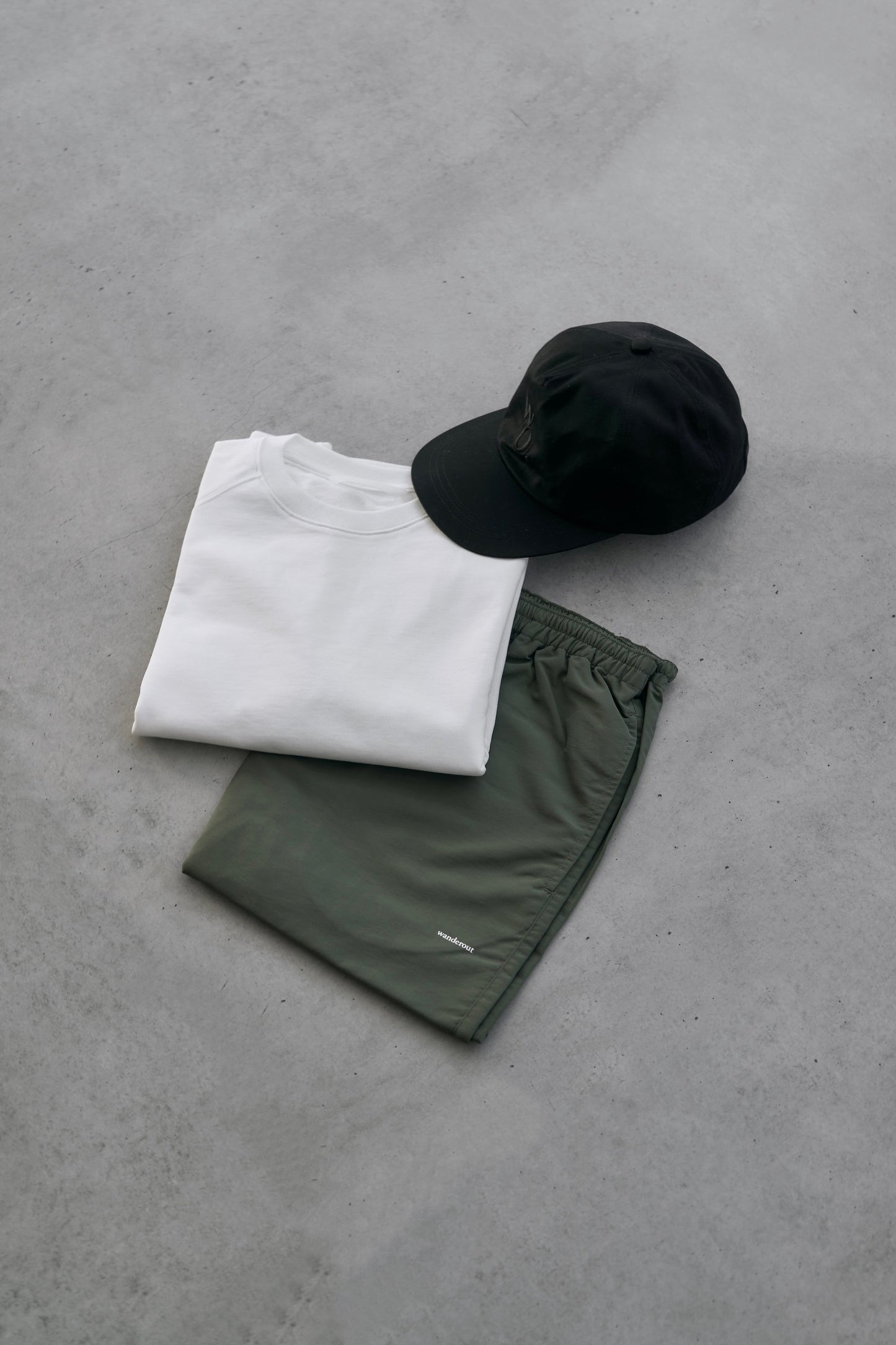 Wanderout / Universal Shorts - Olive