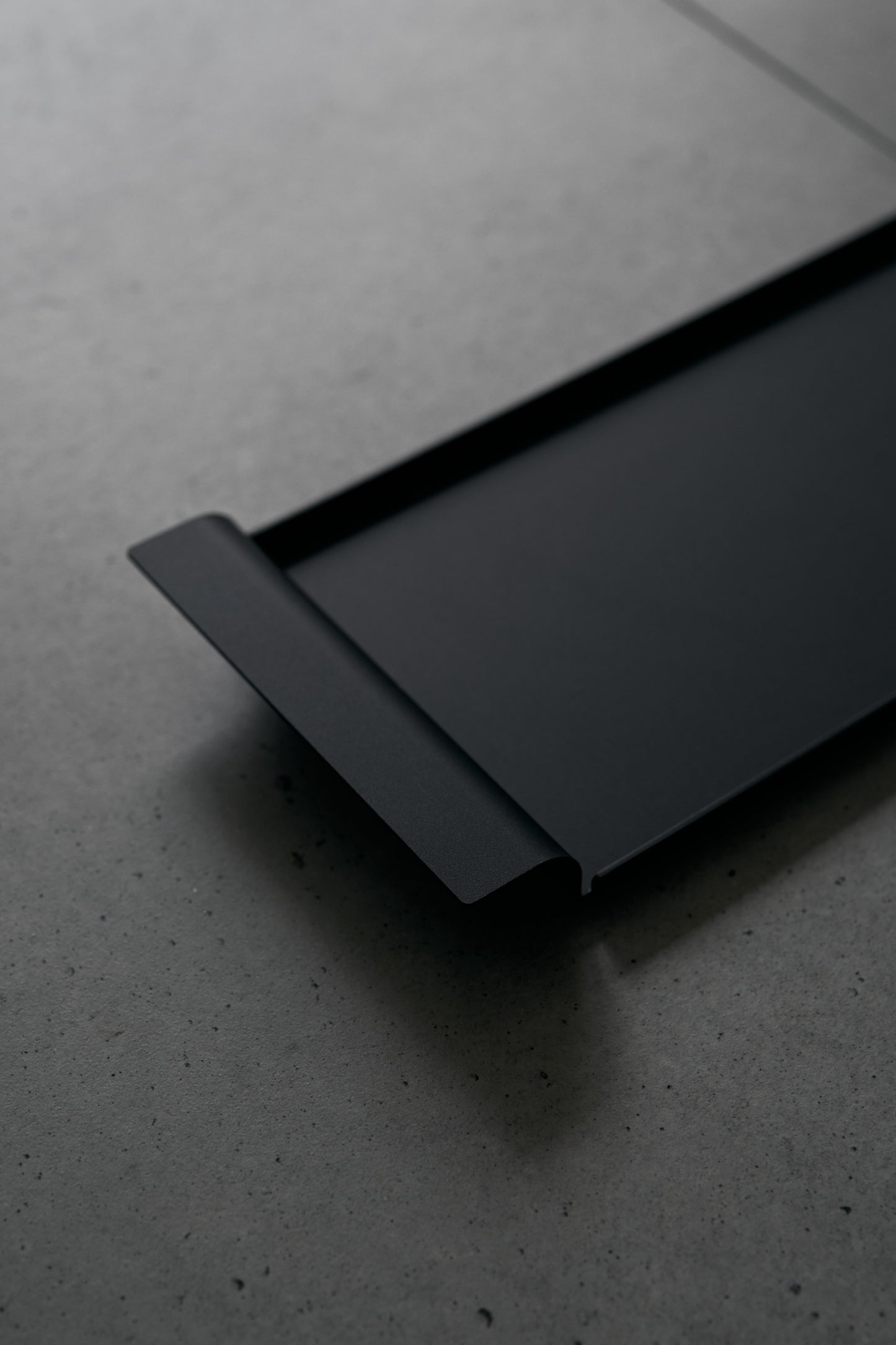 Wanderout / Narrow Tray Al - Black