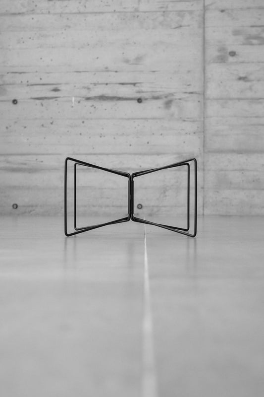 Wanderout / Universal Stand - Black