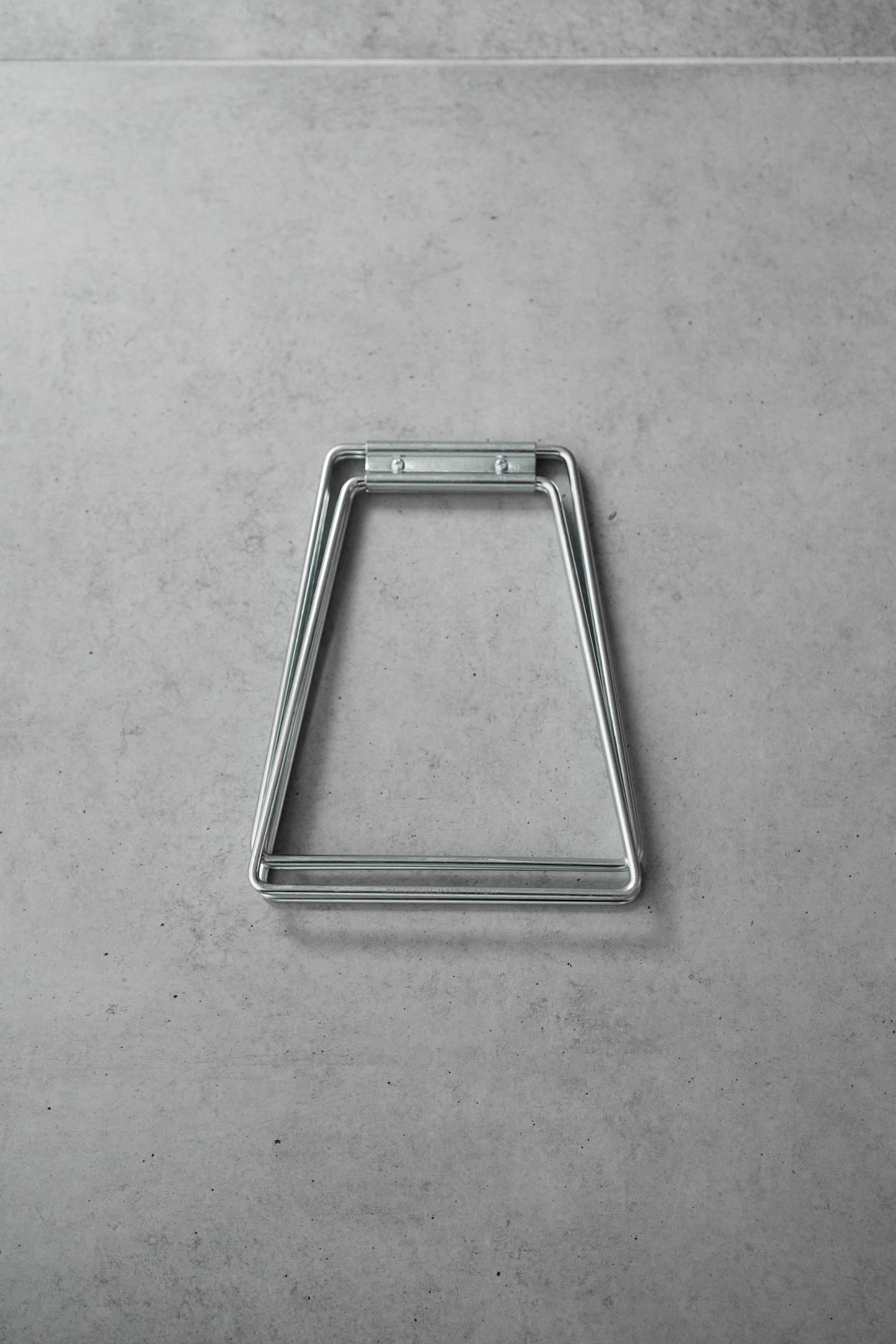 Wanderout / Universal Stand - Silver