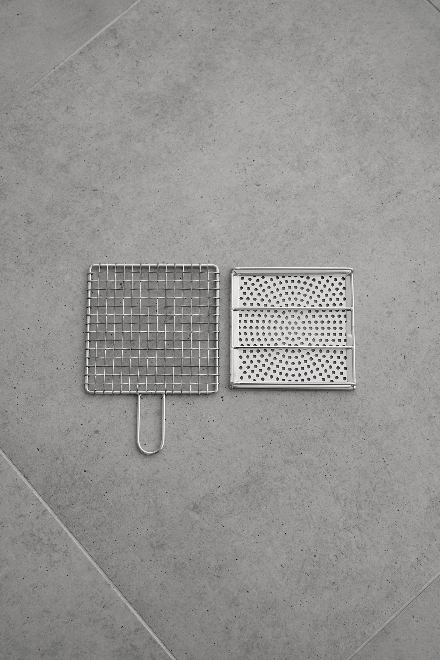 金網つじ / Ceramic Grill with Handled Tray