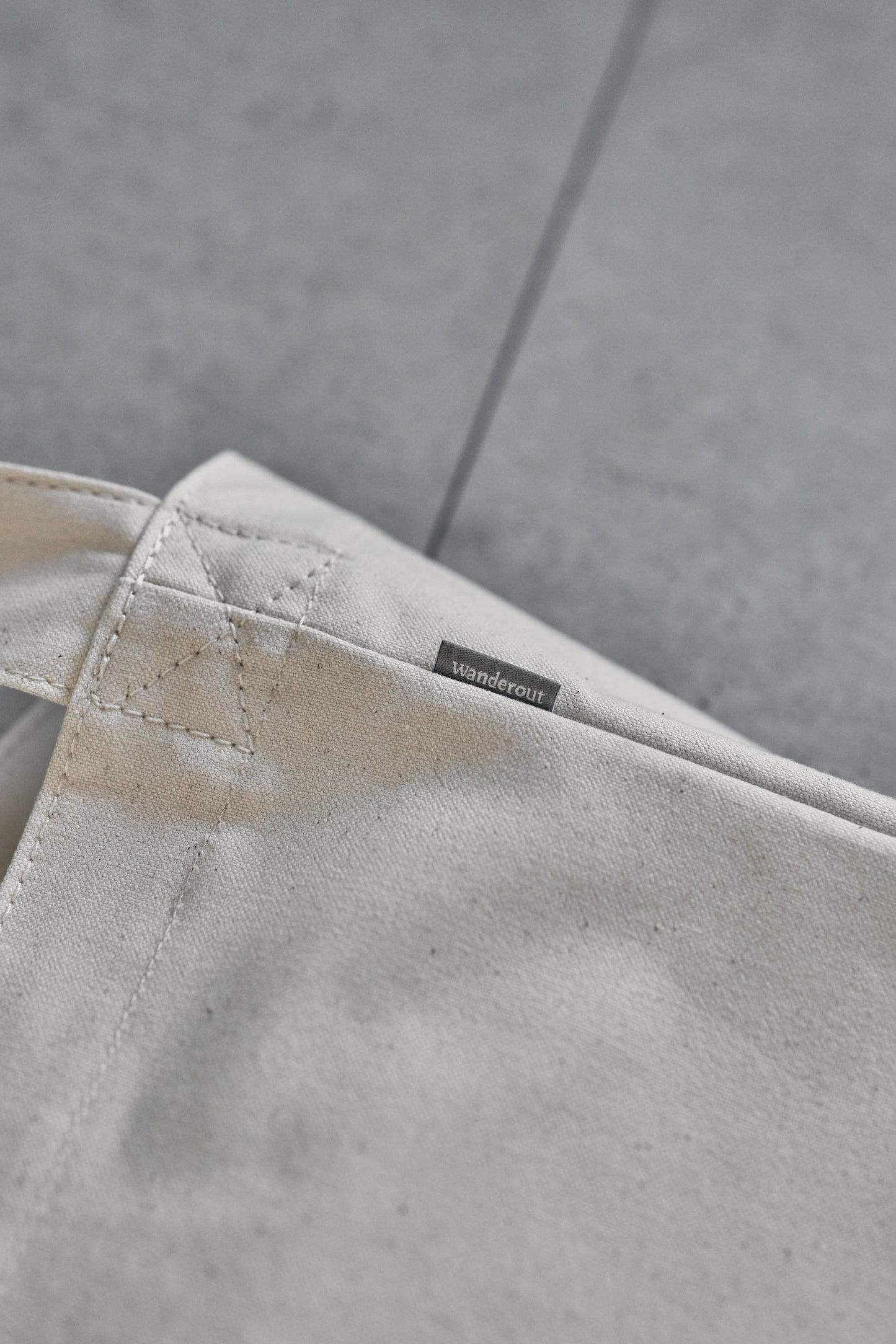 Wanderout / Square Big Tote - Natural