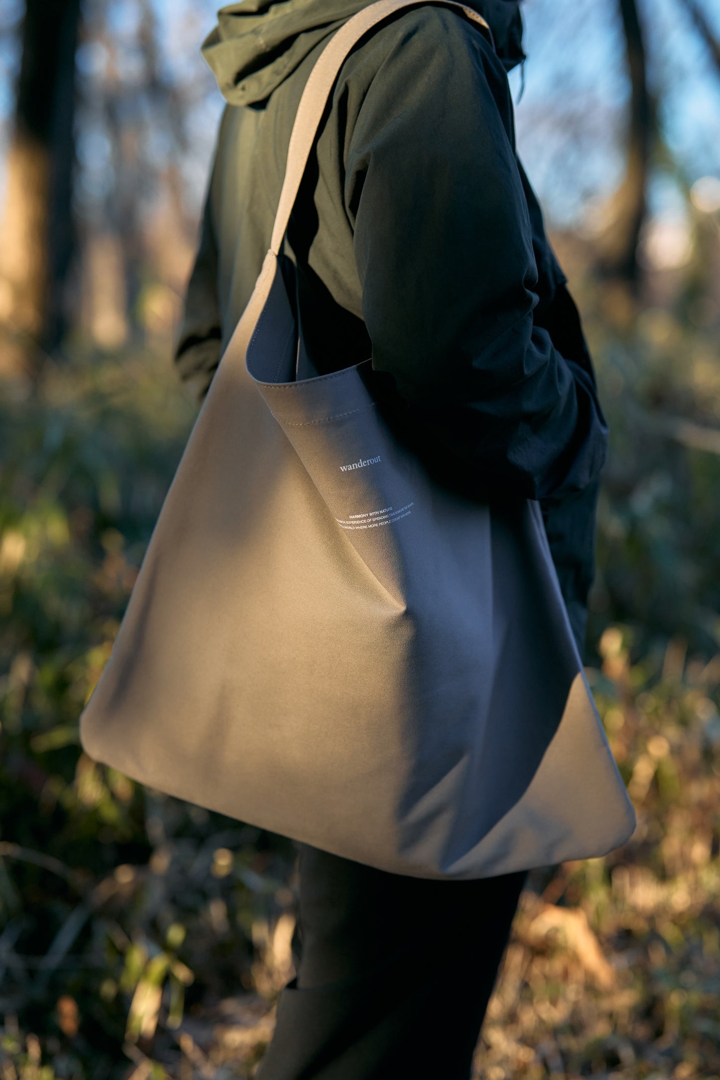 Wanderout / Square Big Tote - Gray