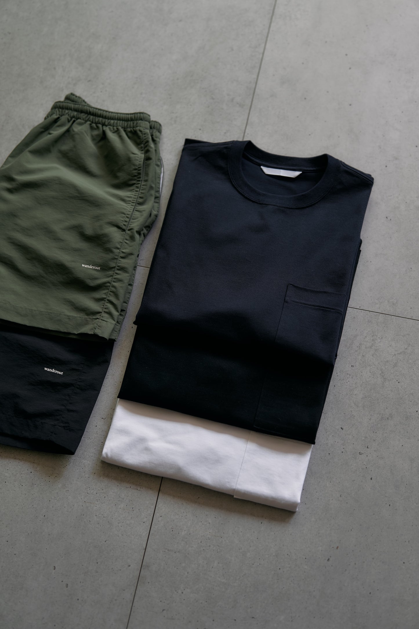 Wanderout / Universal Shorts - Black