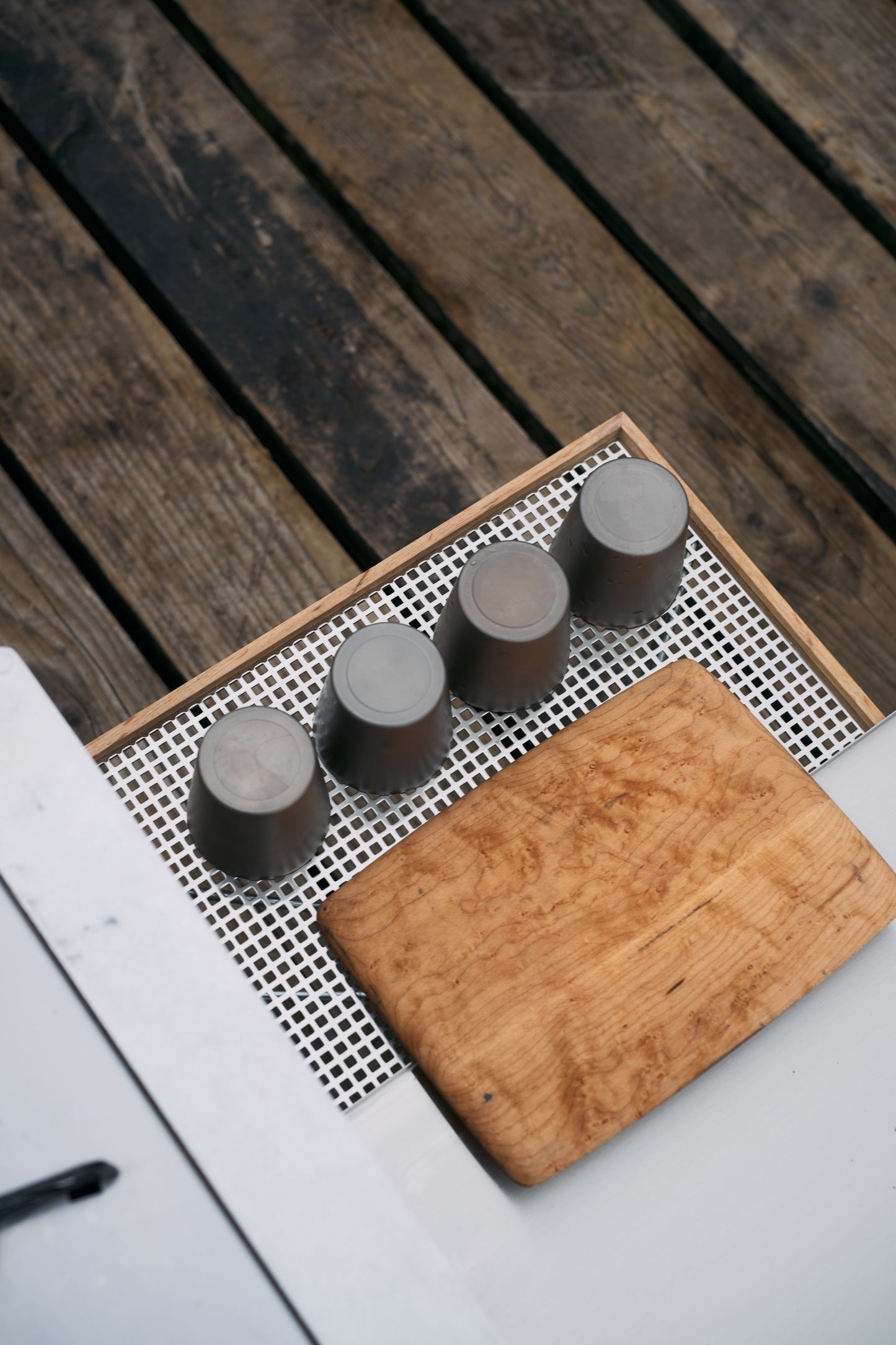 Wanderout / Universal Mesh Tray 01