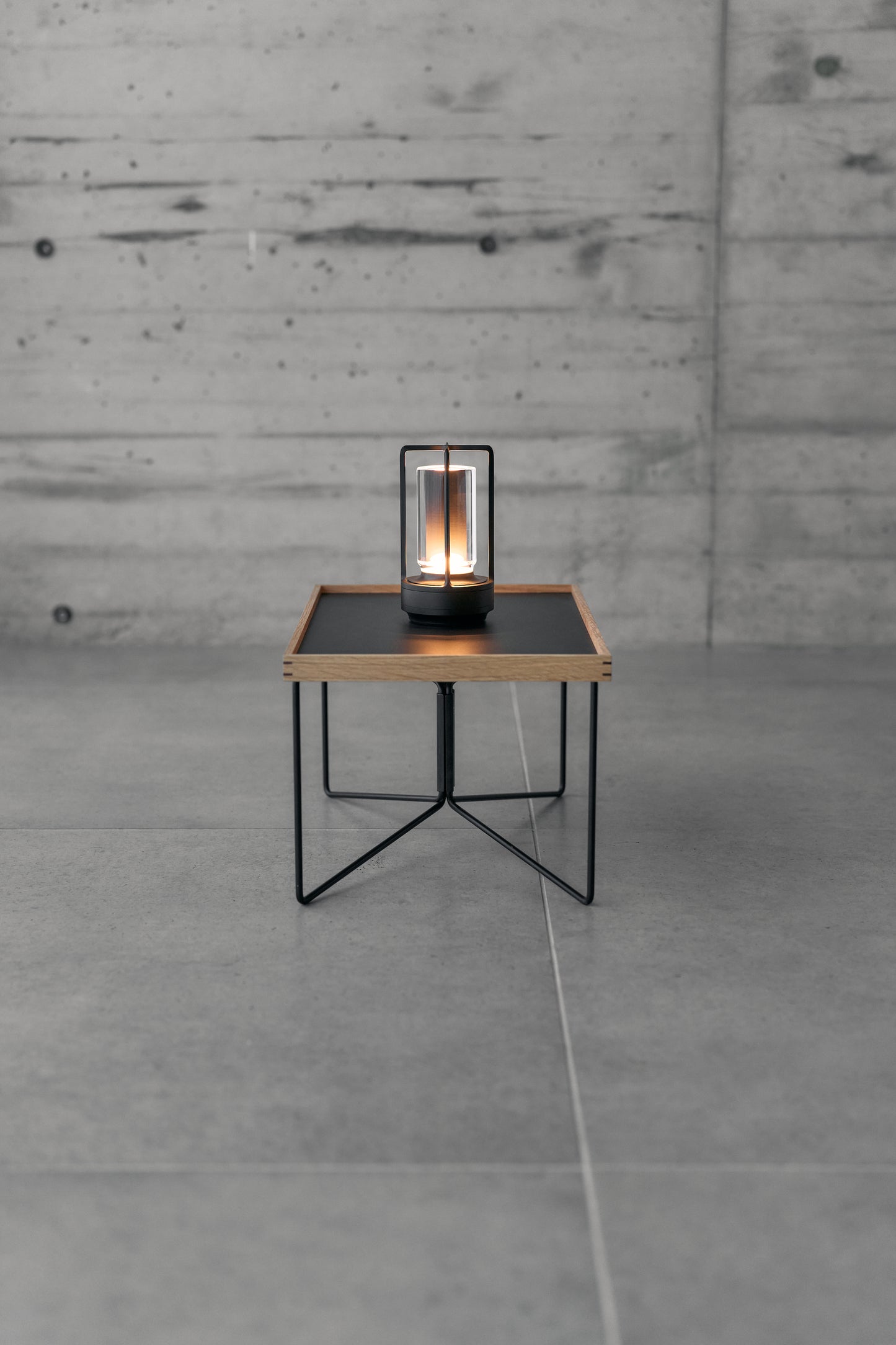 Wanderout / Universal Wood Tray Medium - Black