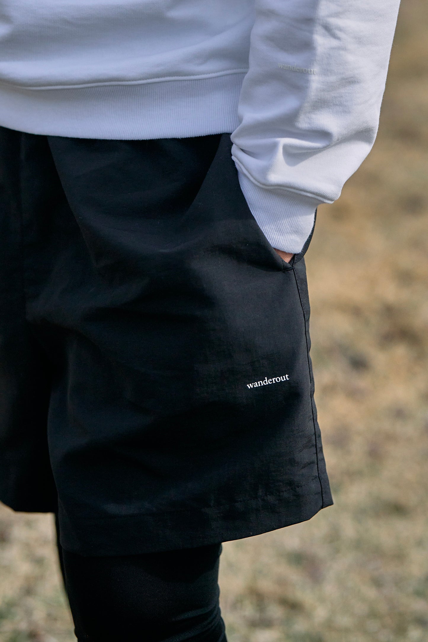 Wanderout / Universal Shorts - Black