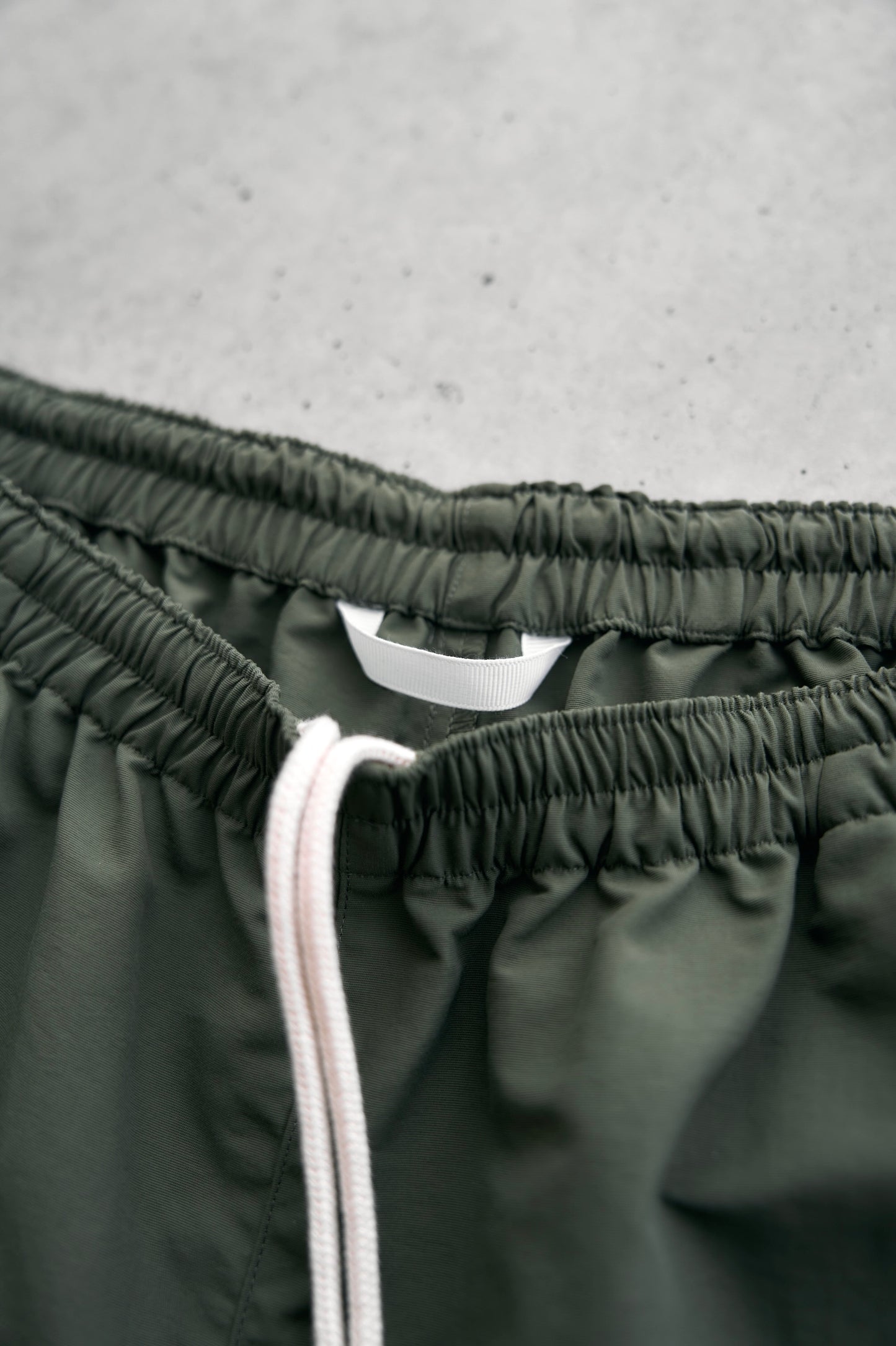 Wanderout / Universal Shorts - Olive