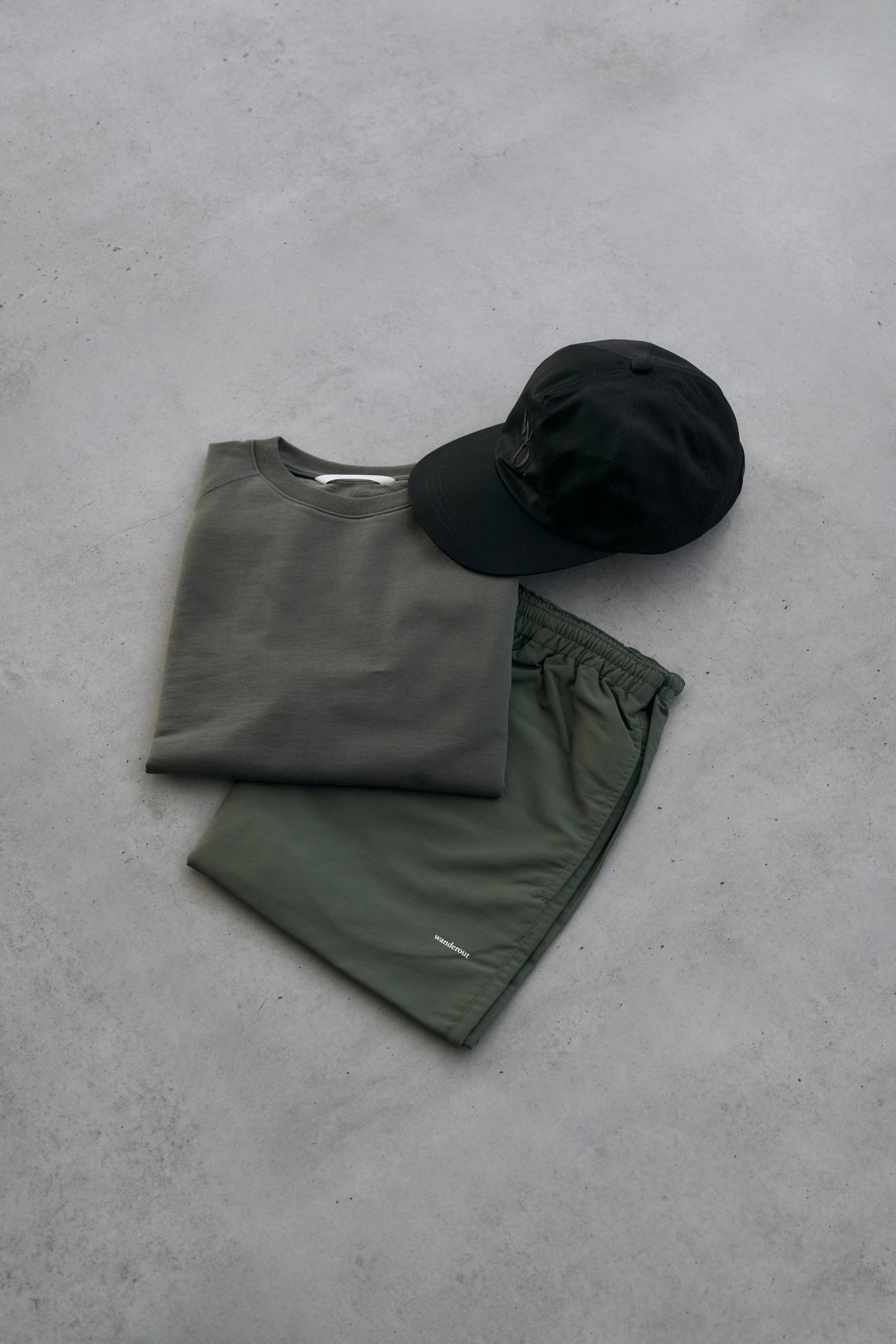 Wanderout / Universal Shorts - Olive