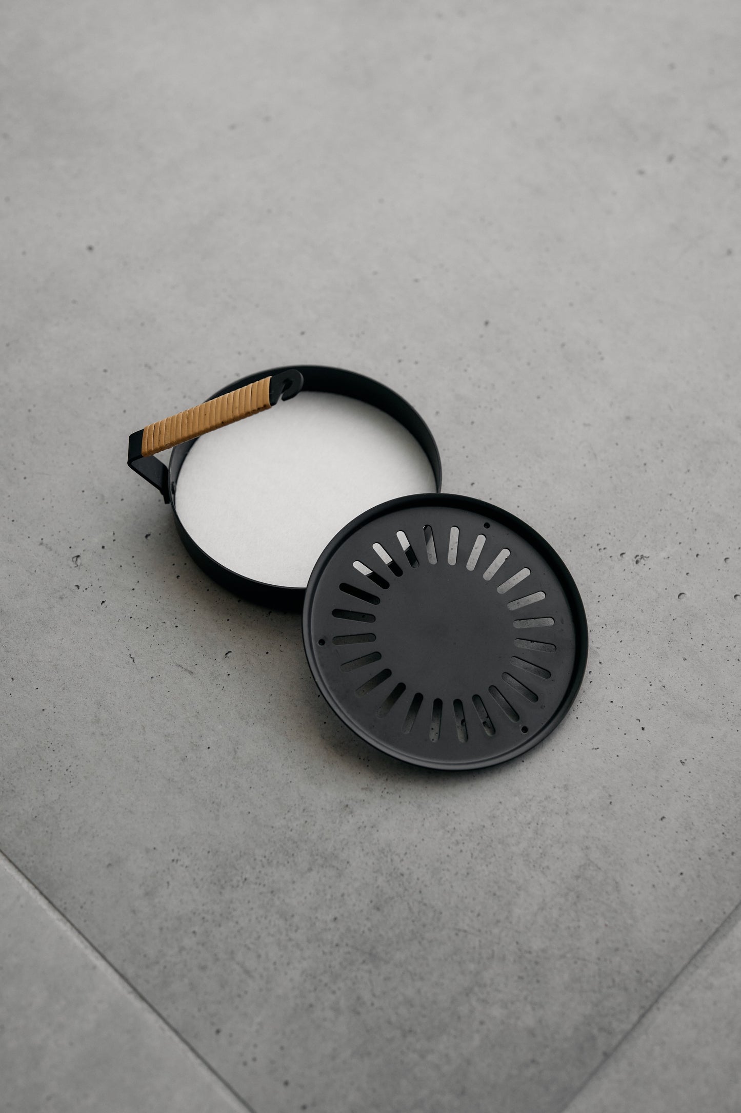 STYLE JAPAN for wanderout/ Mosquito Coil Holder “Kayari”