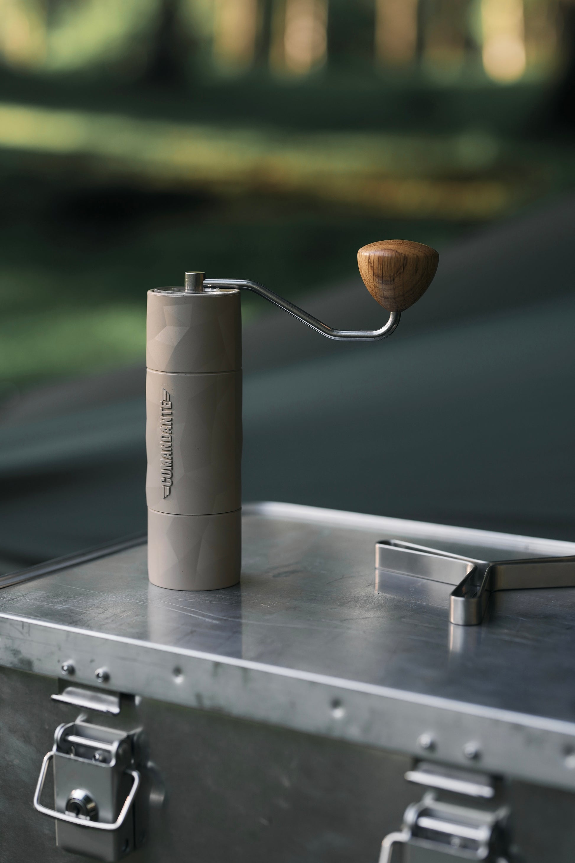 Yoshita Handi-Design Studio / Pot Stand Y – wanderout