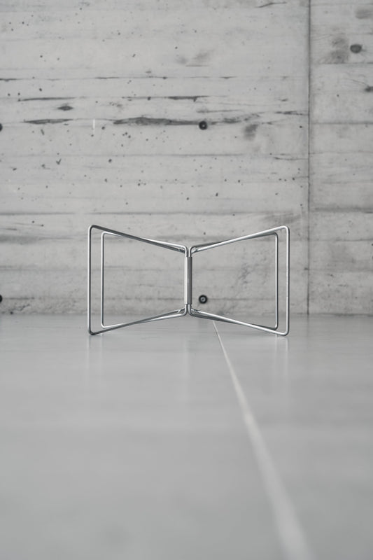 Wanderout / Universal Stand - Silver