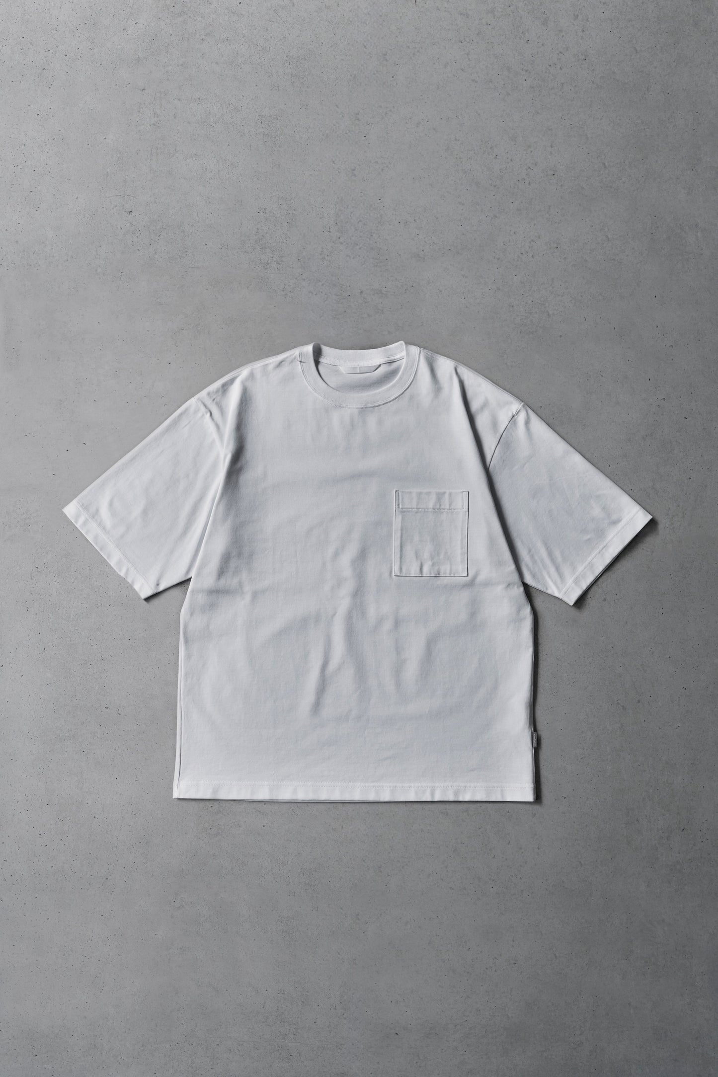 Wanderout / Pocket T-Shirt - White