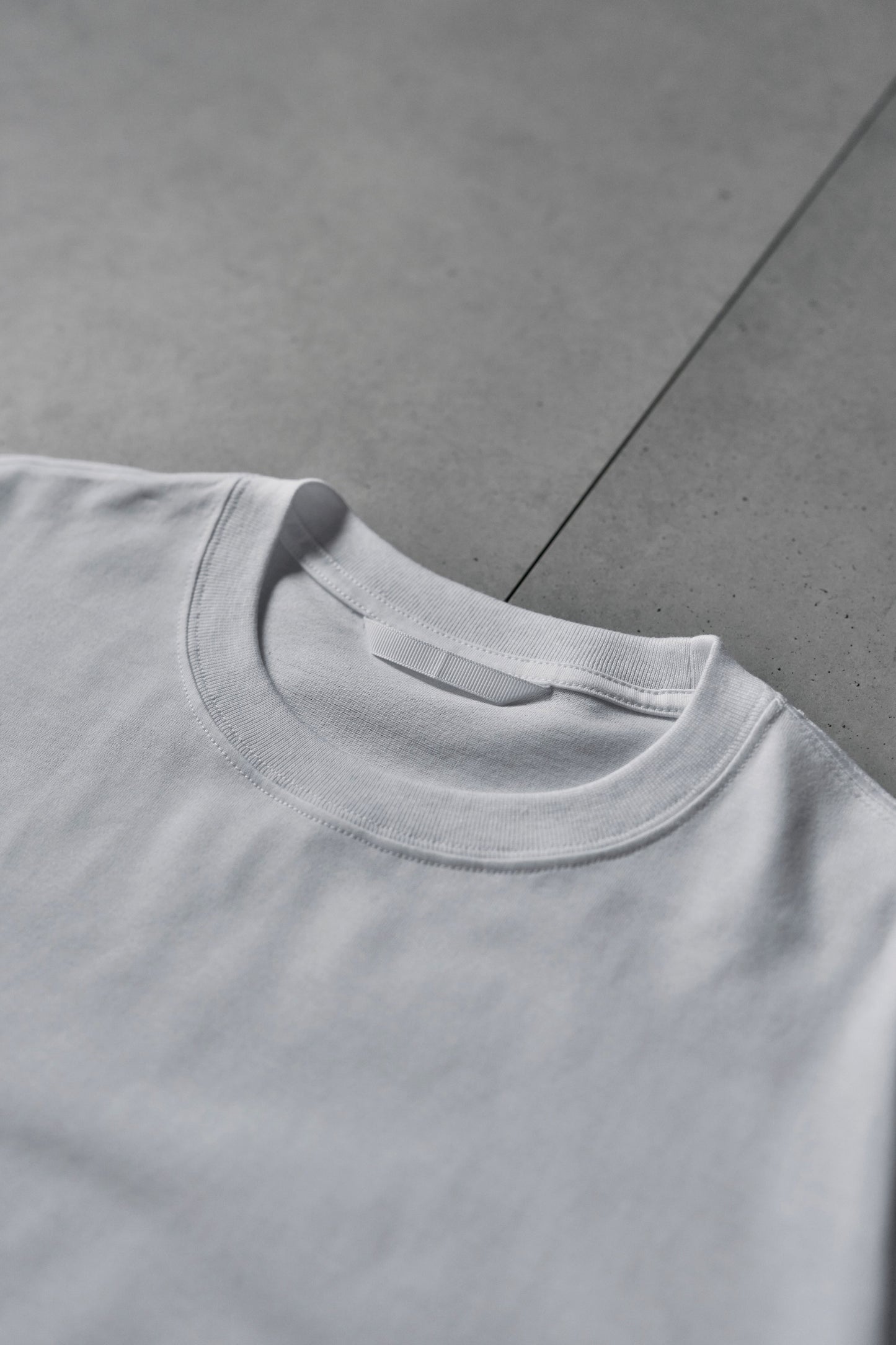Wanderout / Pocket T-Shirt - White