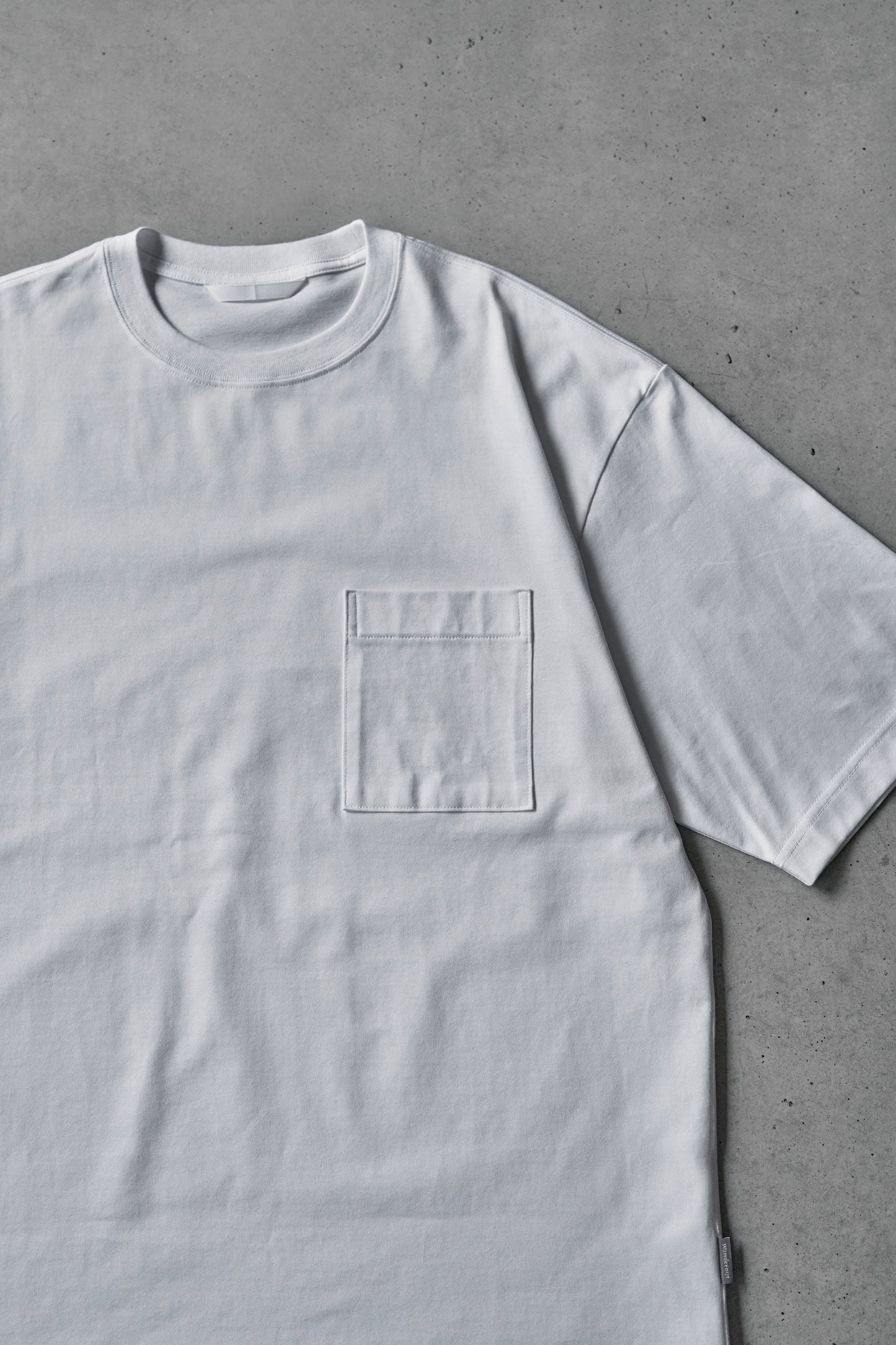 Wanderout / Pocket T-Shirt - White