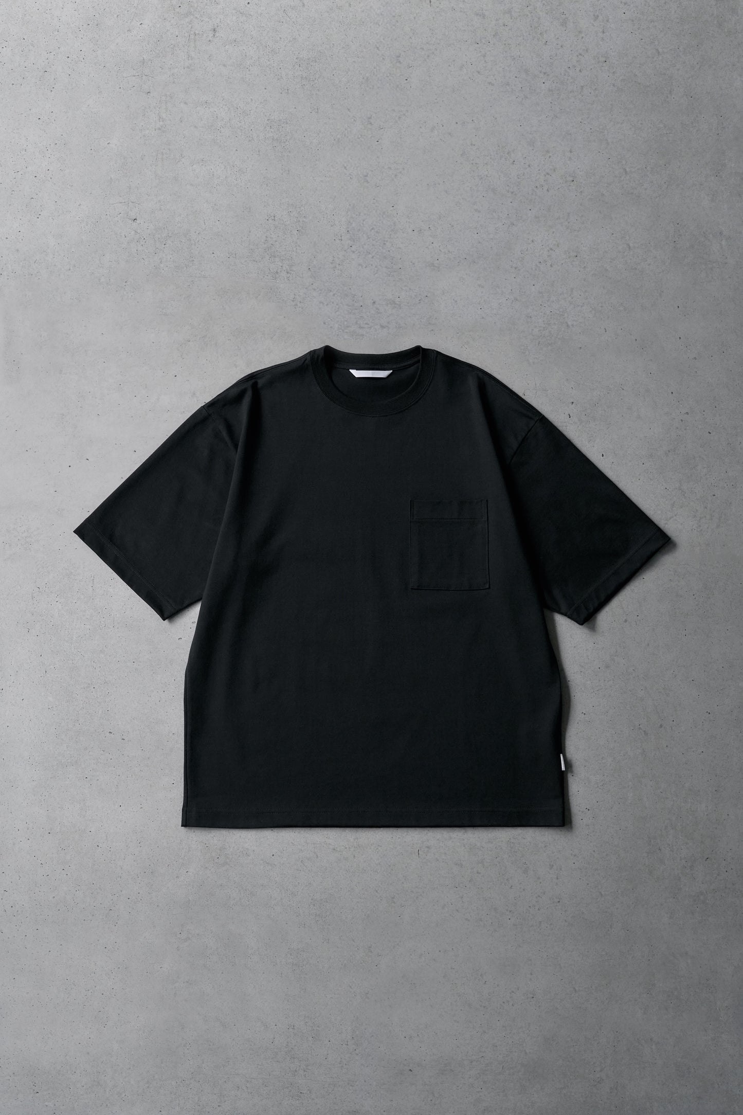 Wanderout / Pocket T-Shirt - Black