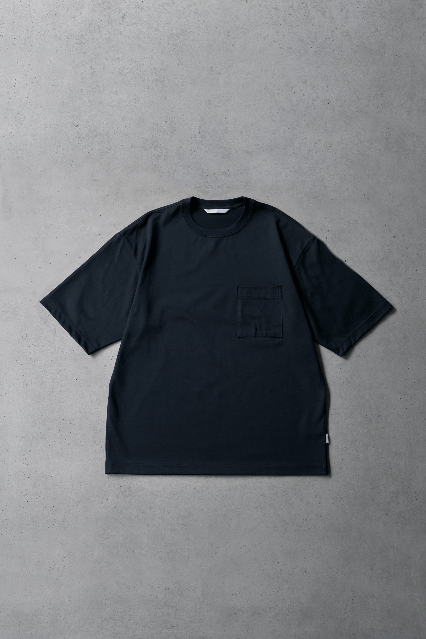 Wanderout / Pocket T-Shirt - Navy