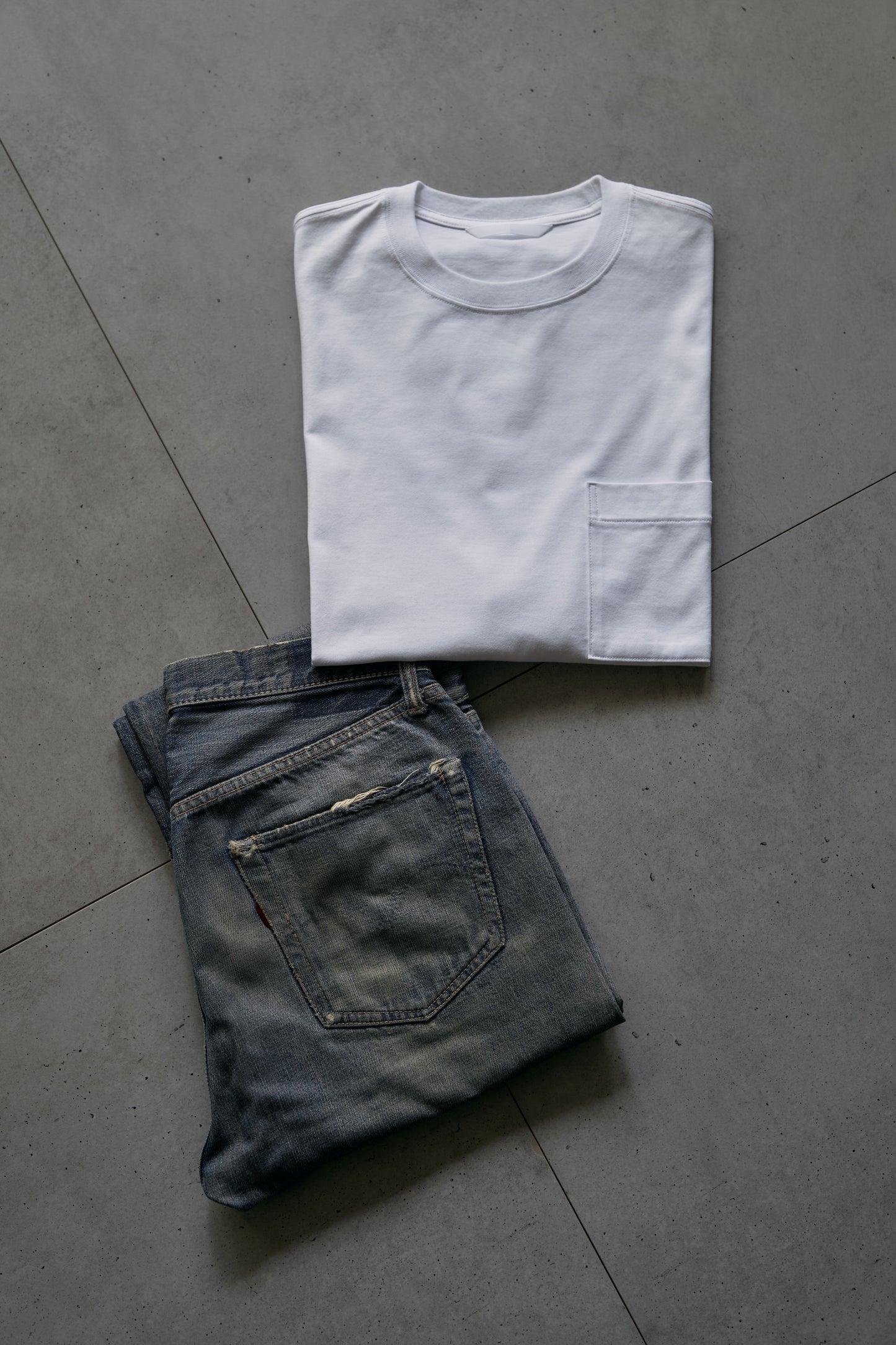Wanderout / Pocket T-Shirt - White