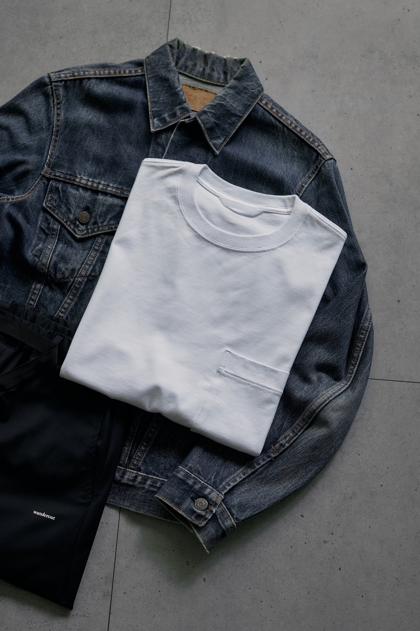 Wanderout / Pocket T-Shirt - White