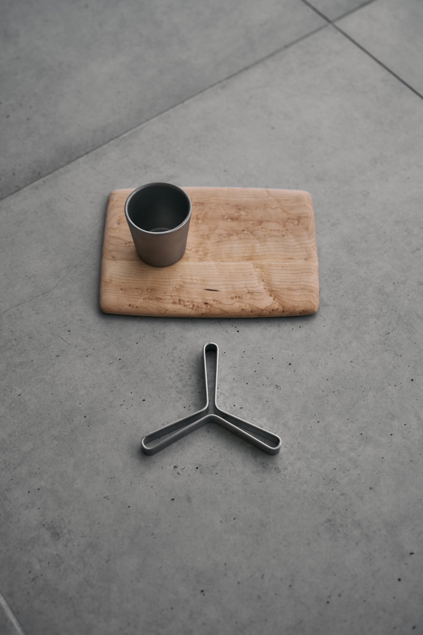 Yoshita Handi-Design Studio / Pot Stand Y