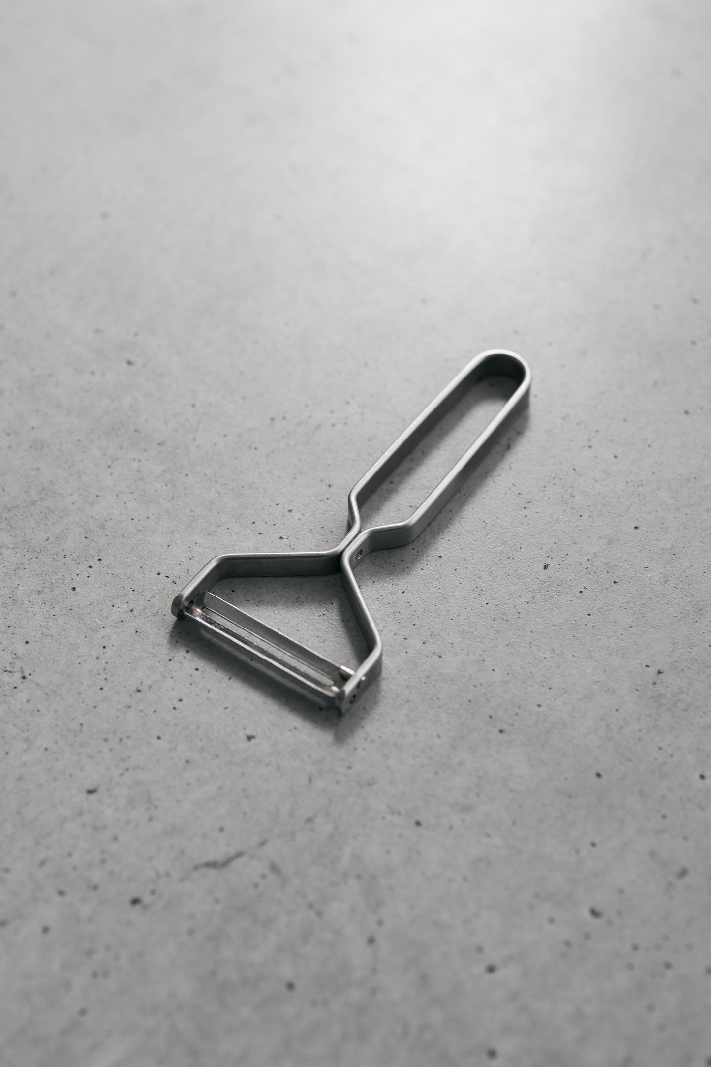 Yoshita Handi-Design Studio / Peeler