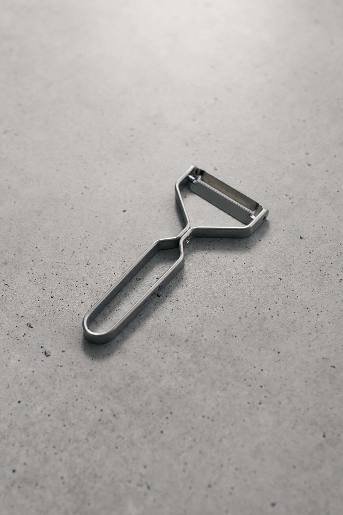 Yoshita Handi-Design Studio / Peeler Extra Fine Julienne