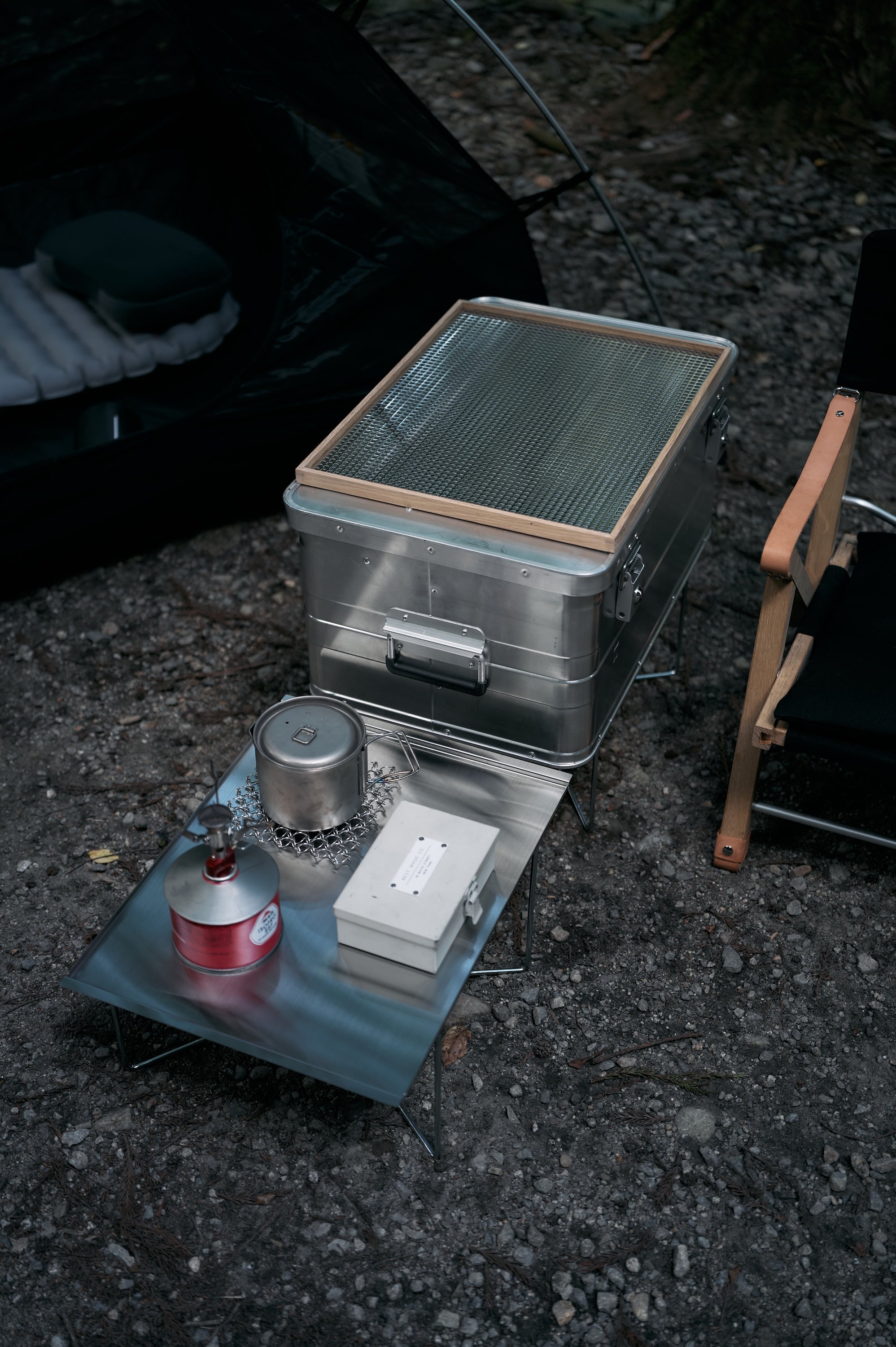 wanderout アルミ ユニバーサルボックス 47L Wanderout / Universal Box 47L – wanderout