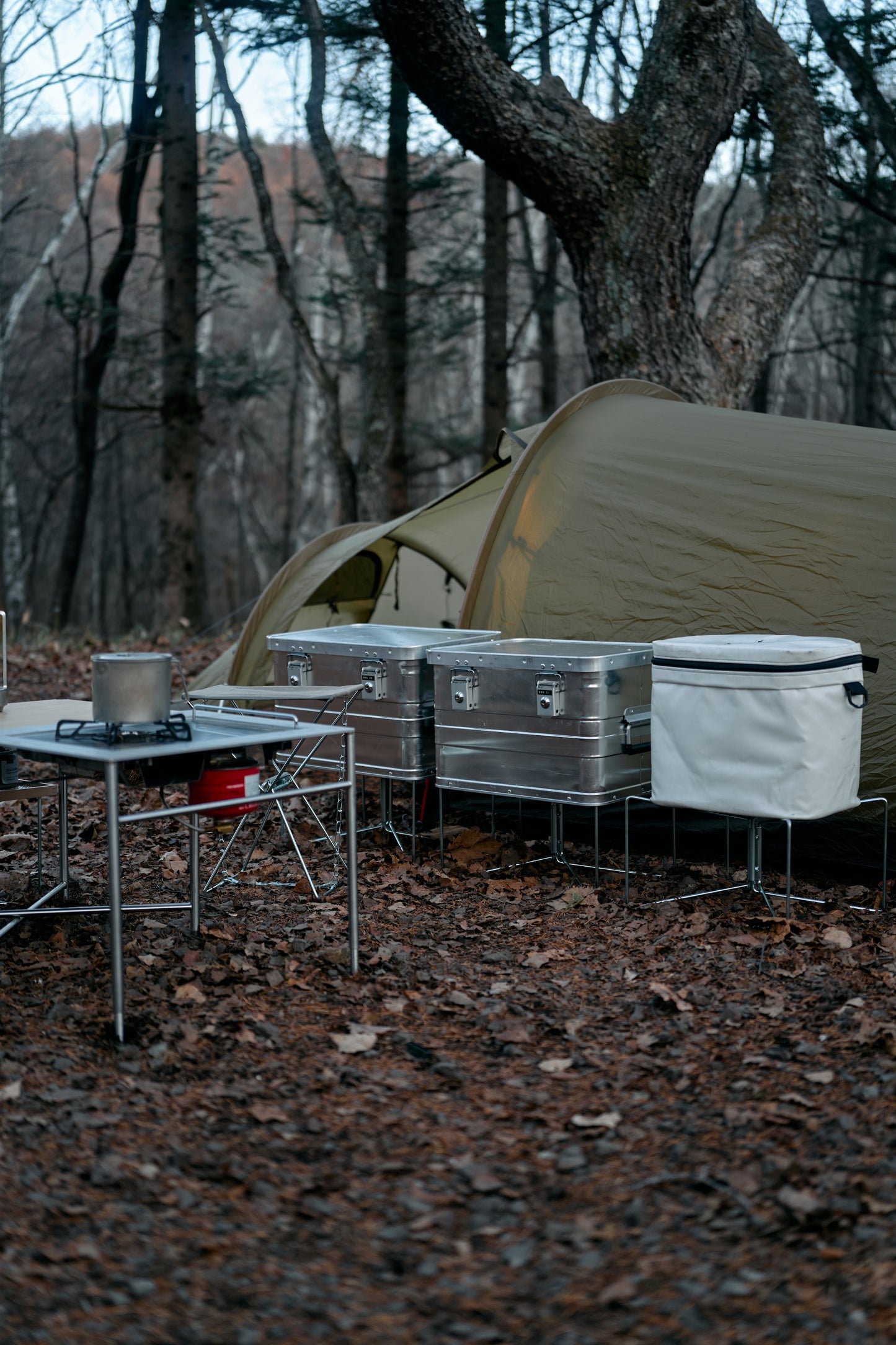 Wanderout / Universal Stand - Black