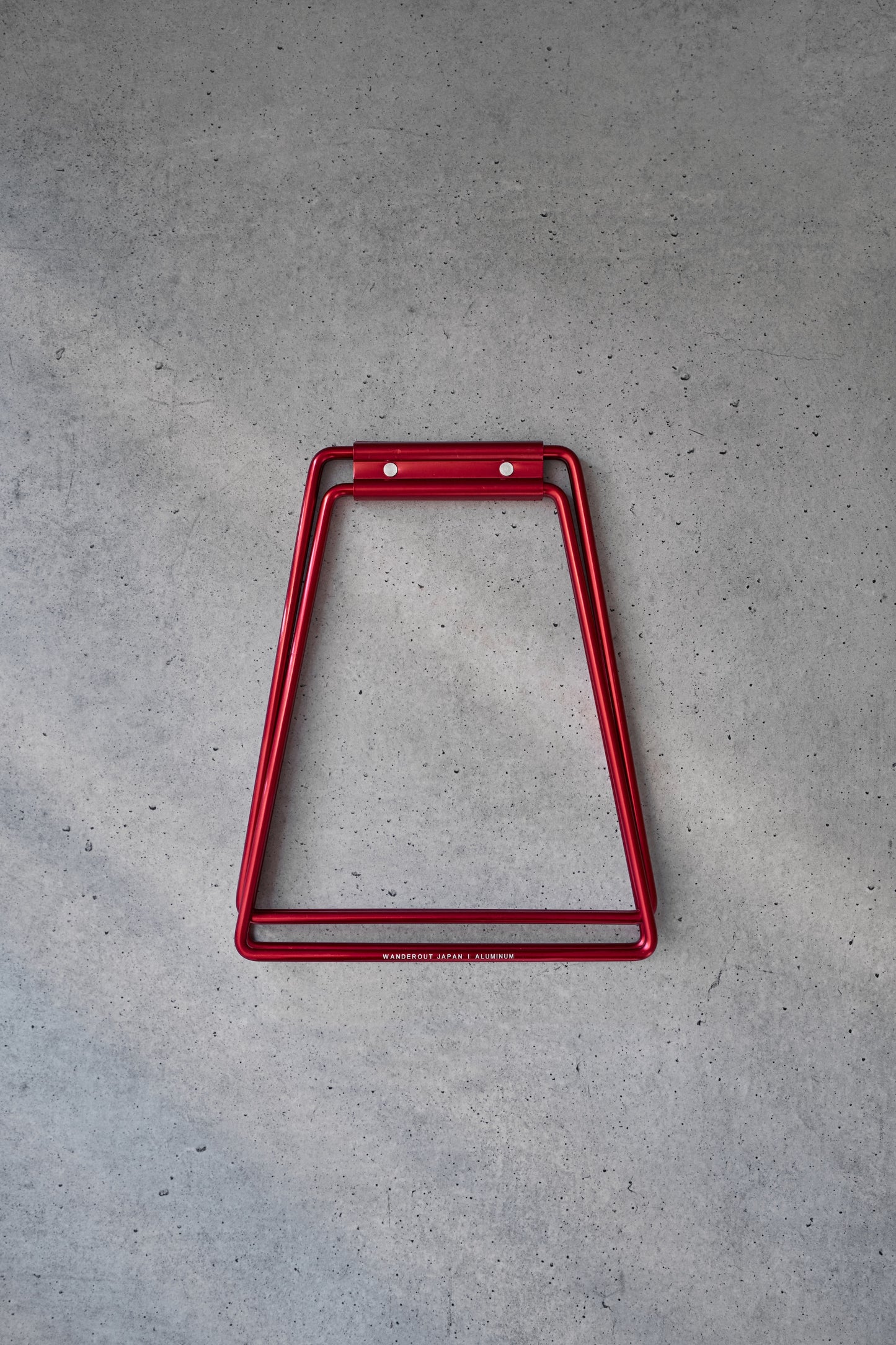Wanderout / Universal Stand Limited Edition - Carmine Aluminum