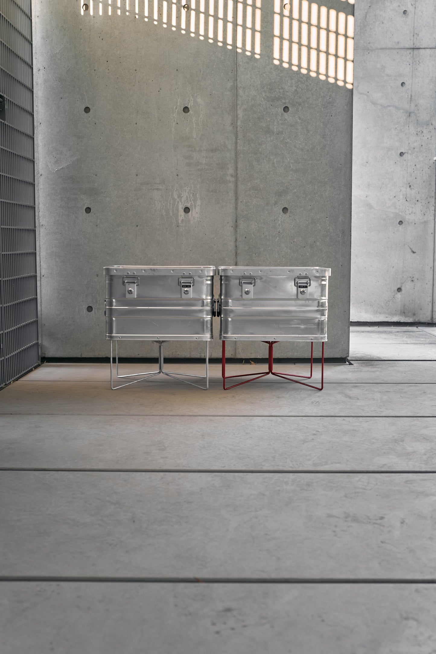 Wanderout / Universal Stand Limited Edition - Raw Aluminum