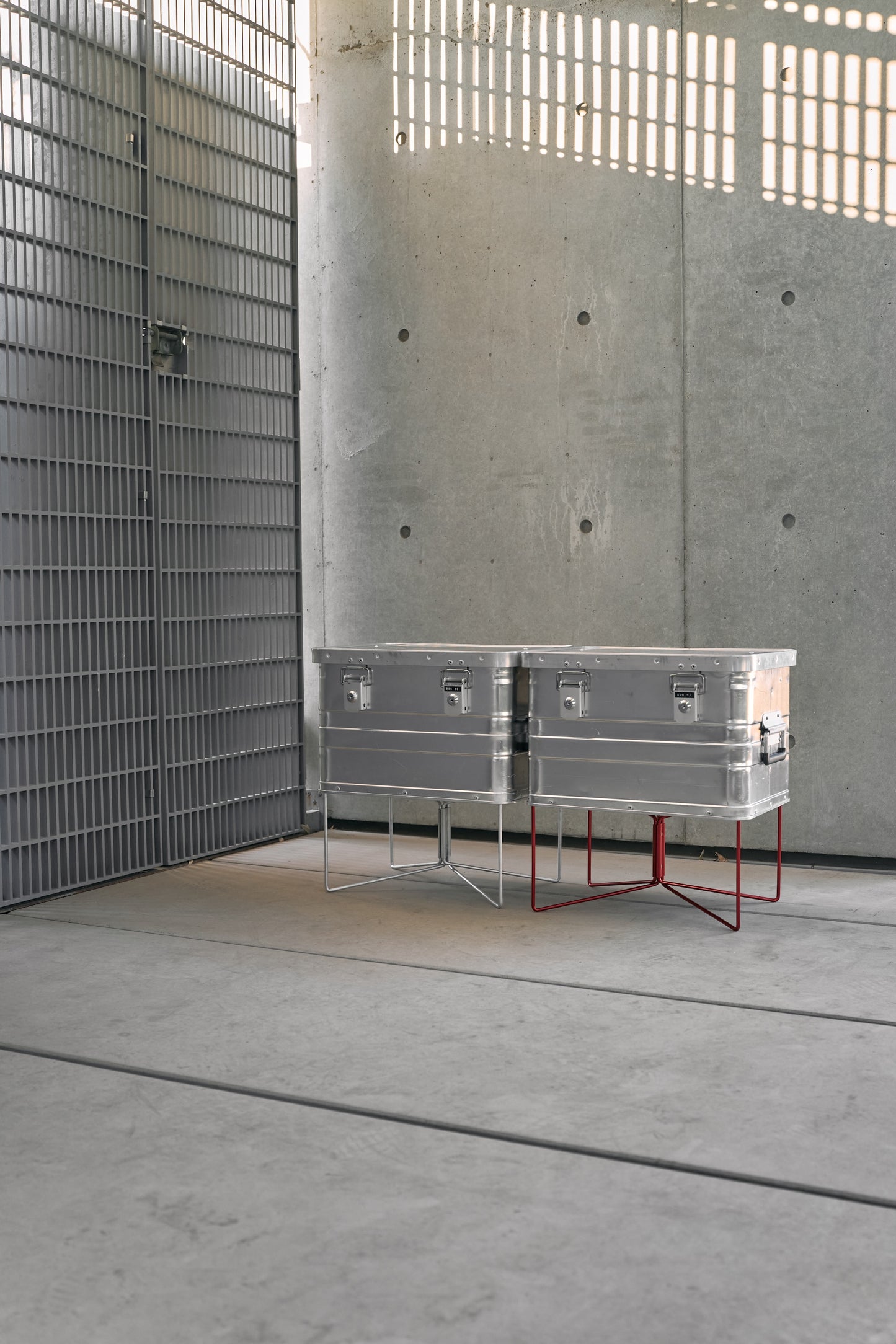 Wanderout / Universal Stand Limited Edition - Raw Aluminum