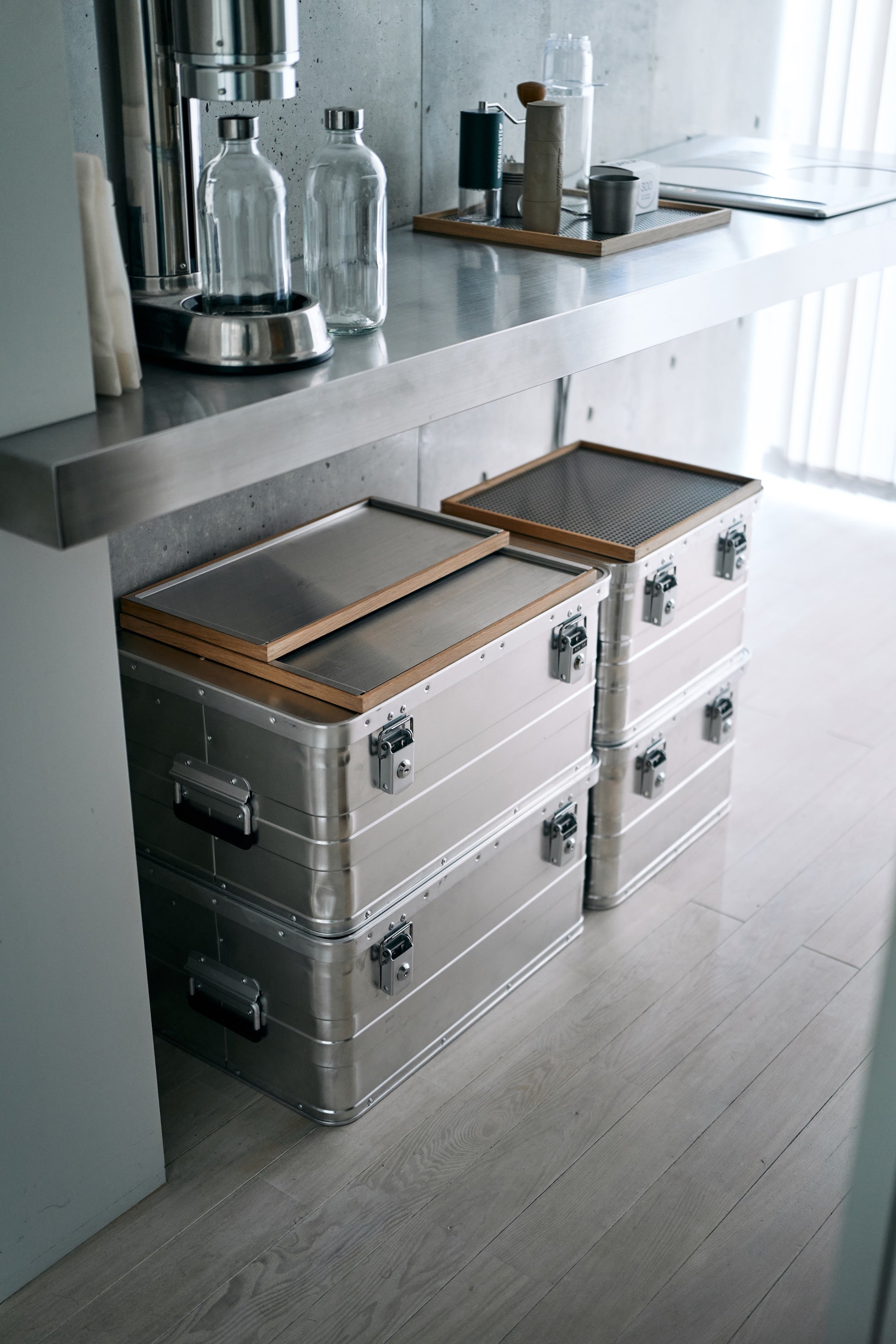 Wanderout / Universal Mesh Tray 01 – wanderout