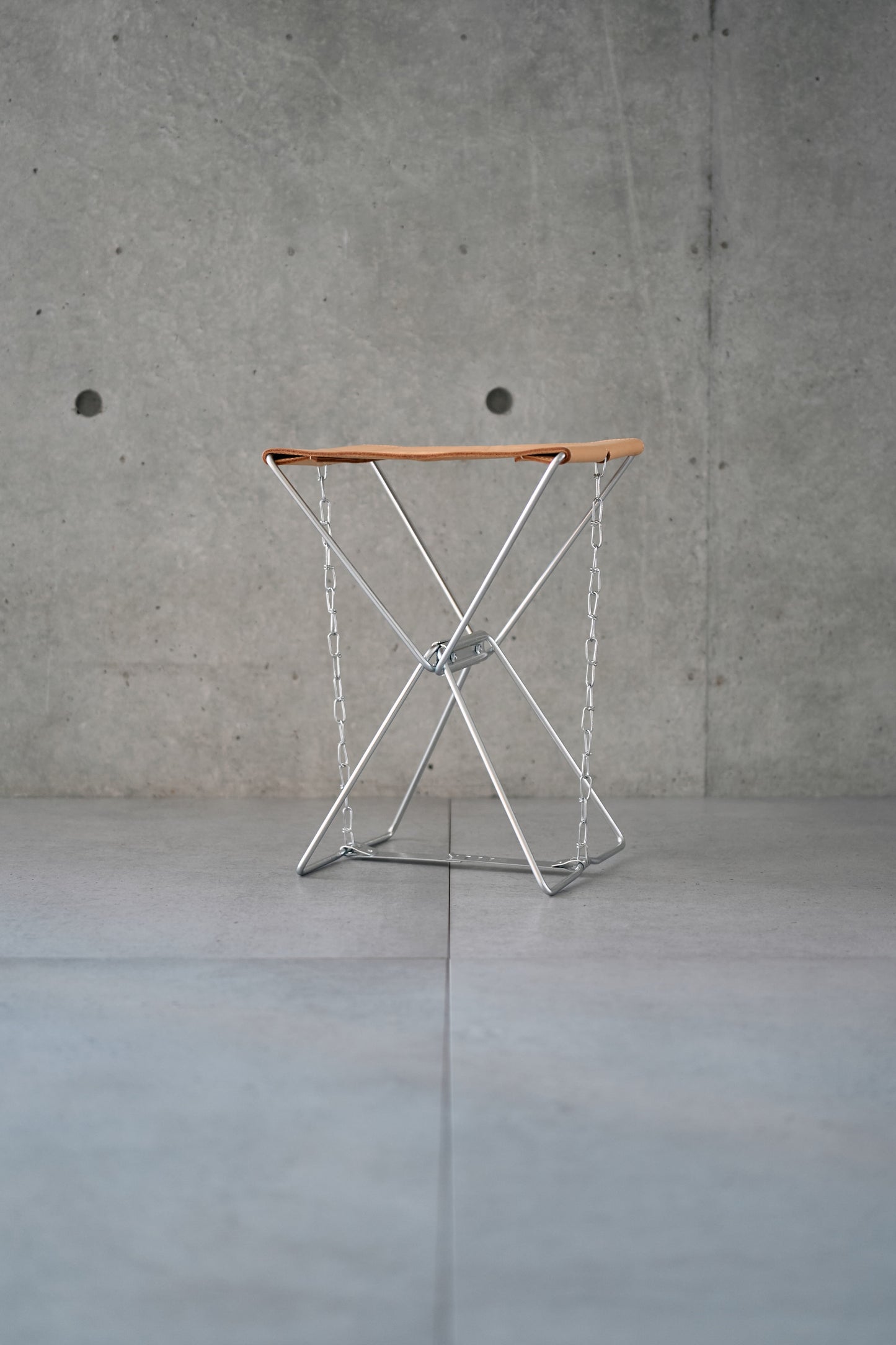 Wanderout / Universal Stool - Nume