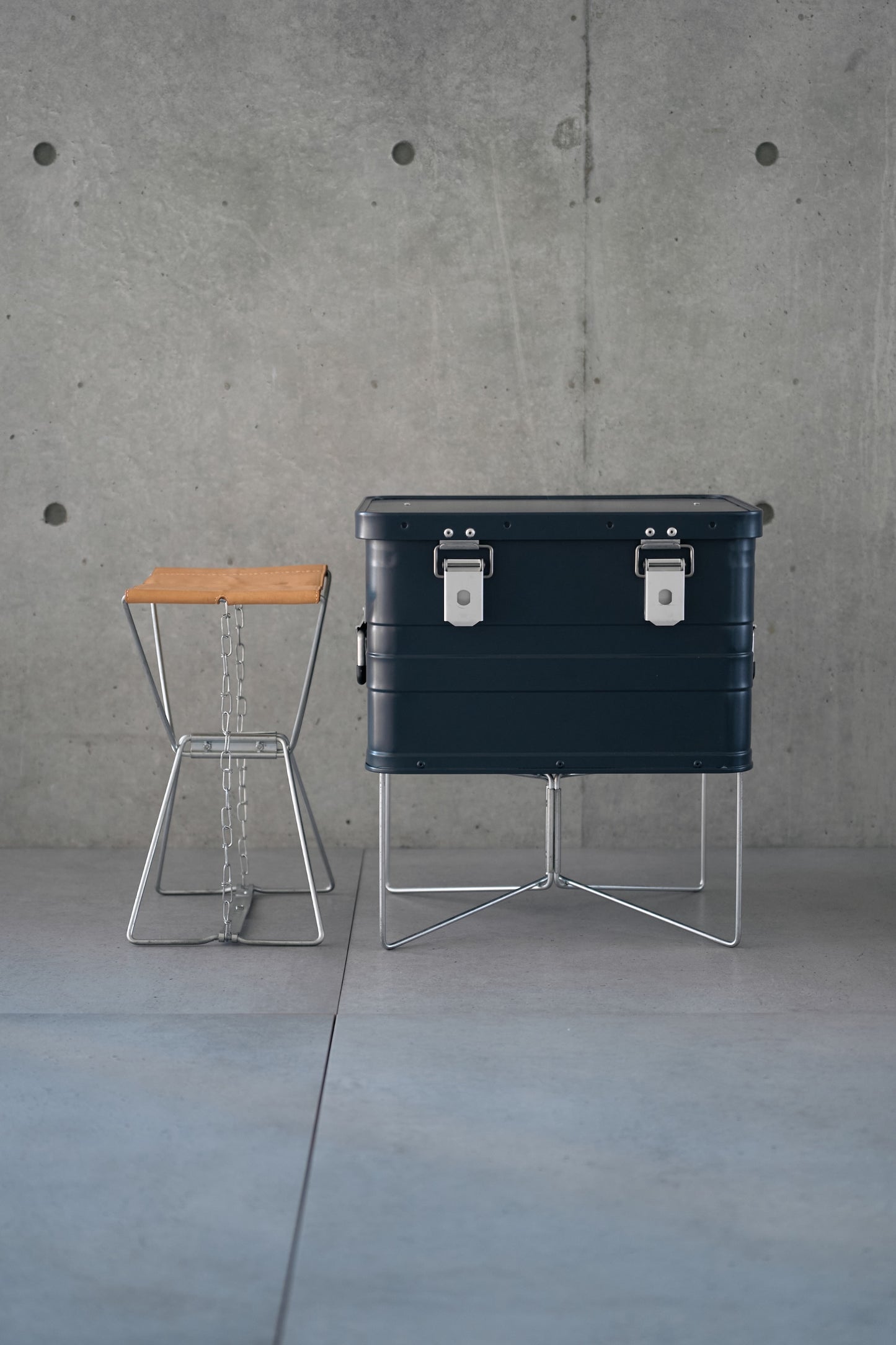 Wanderout / Universal Stool - Nume