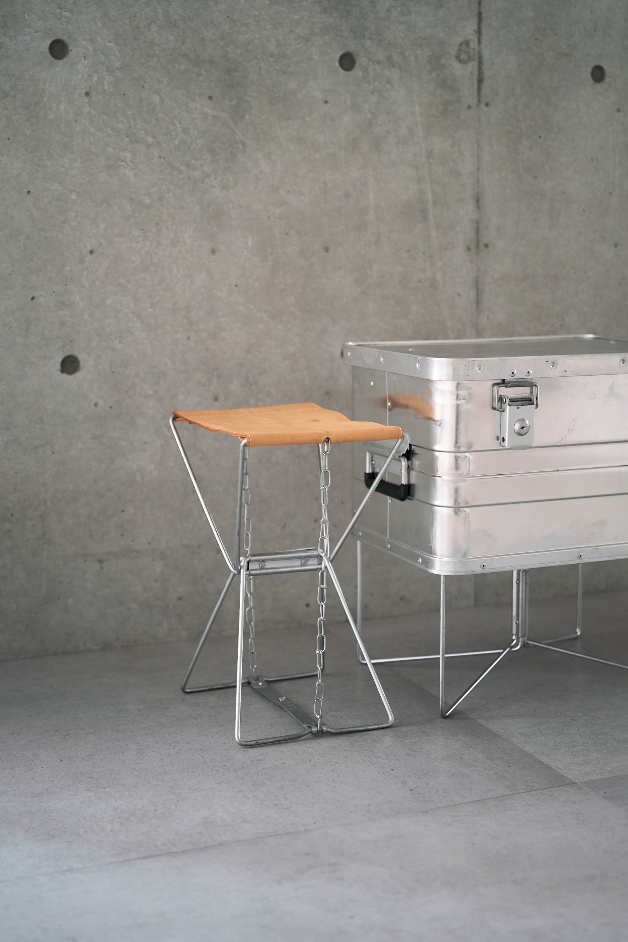 Wanderout / Universal Stool - Nume – wanderout