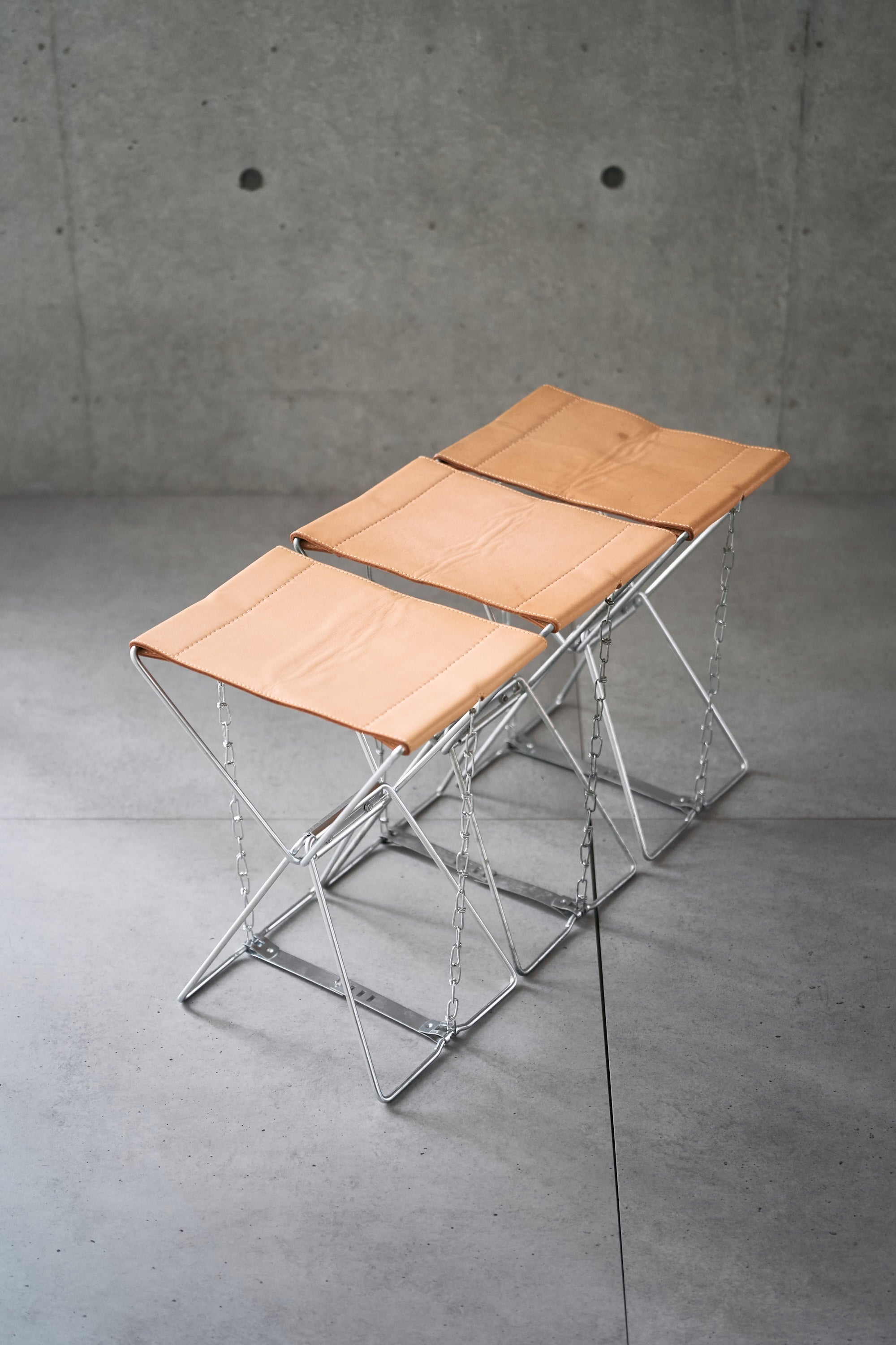 Wanderout / Universal Stool - Nume – wanderout