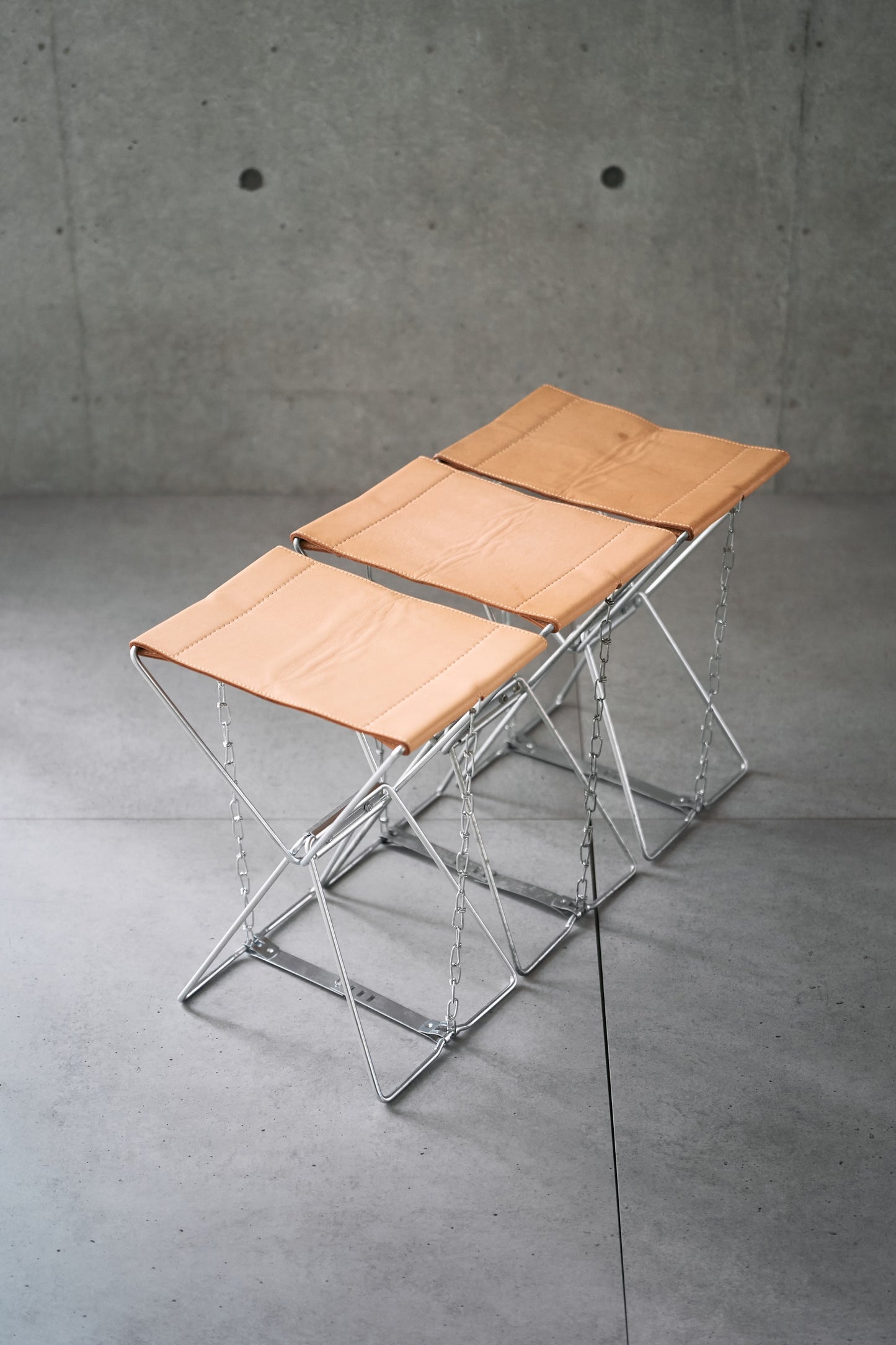 Wanderout / Universal Stool - Nume