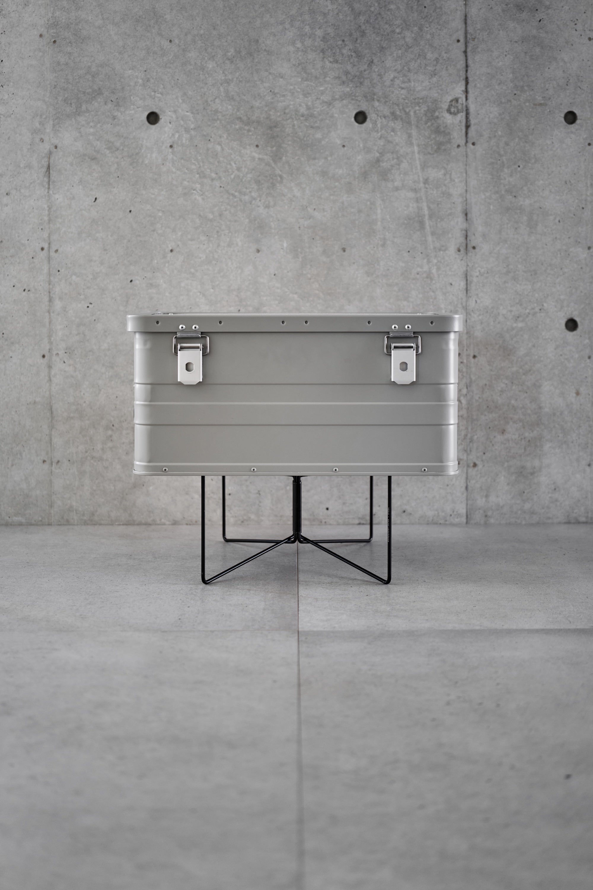Wanderout / Universal Stand - Black – wanderout