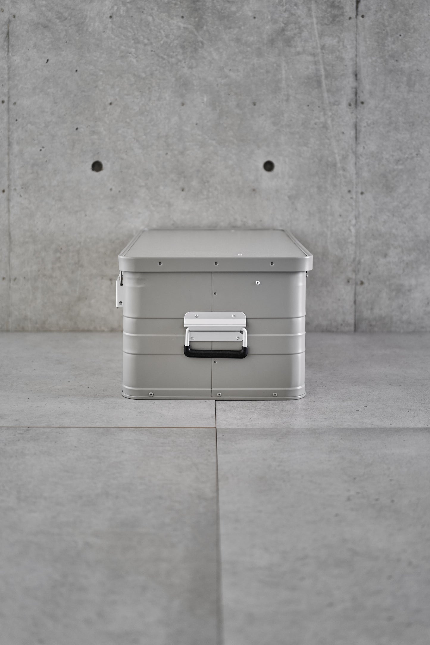 Wanderout / Universal Box 47L - Stone Gray