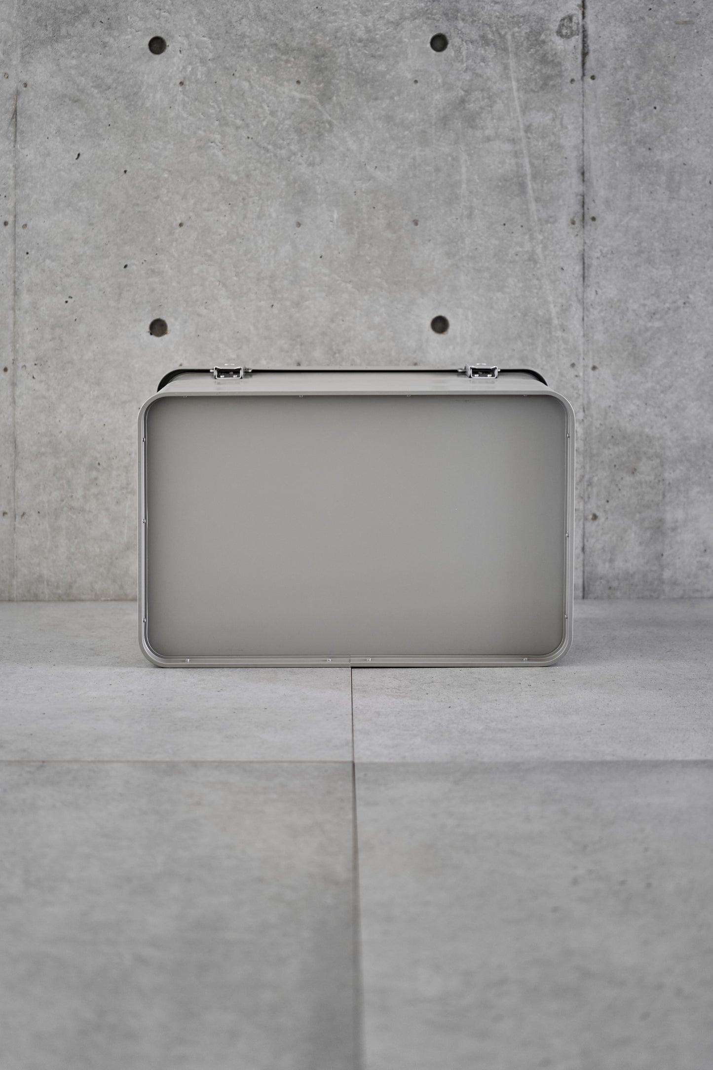 Wanderout / Universal Box 47L - Stone Gray
