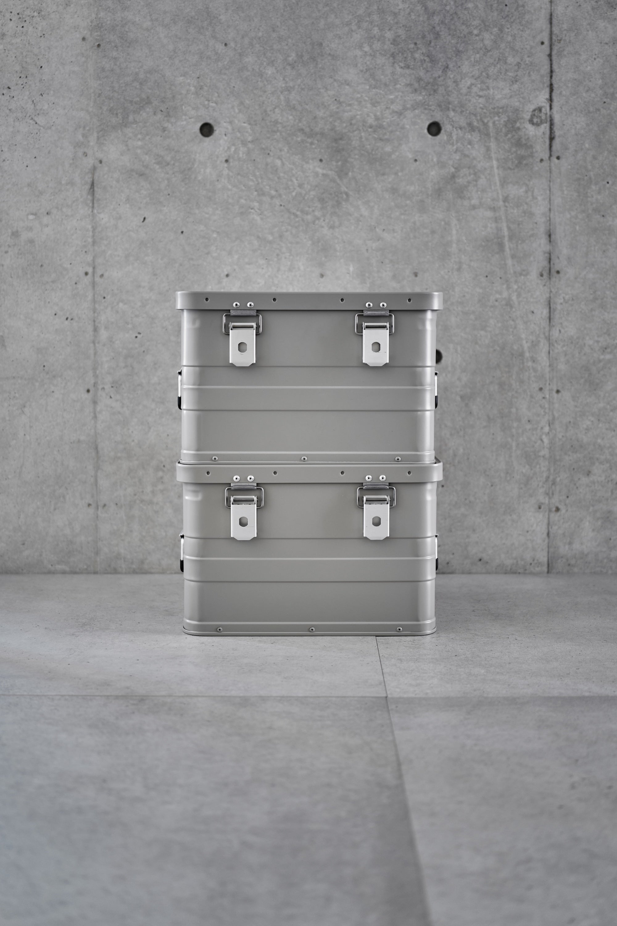 Wanderout / Universal Box 29L - Stone Gray – wanderout