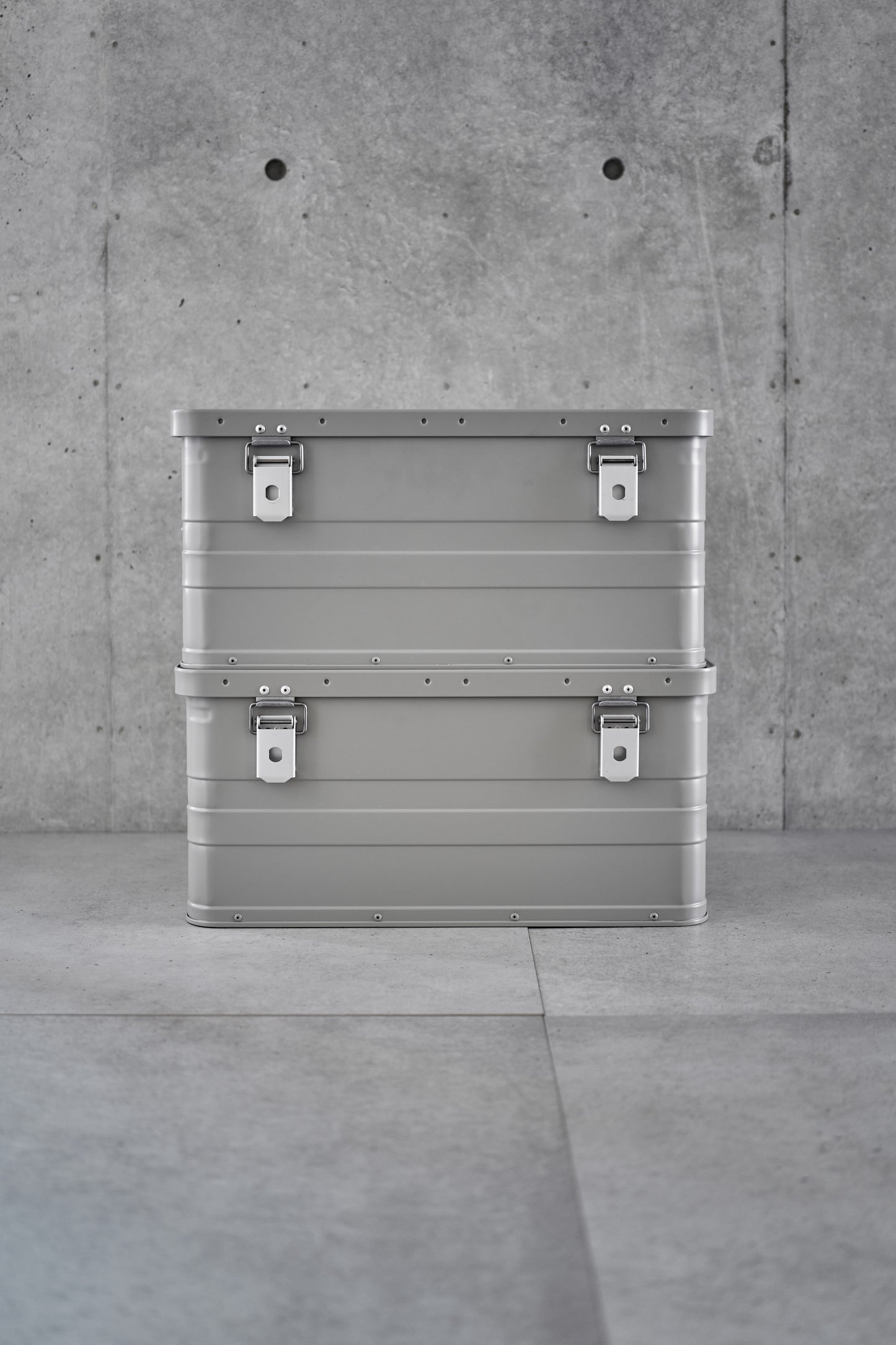 Wanderout / Universal Box 47L - Stone Gray