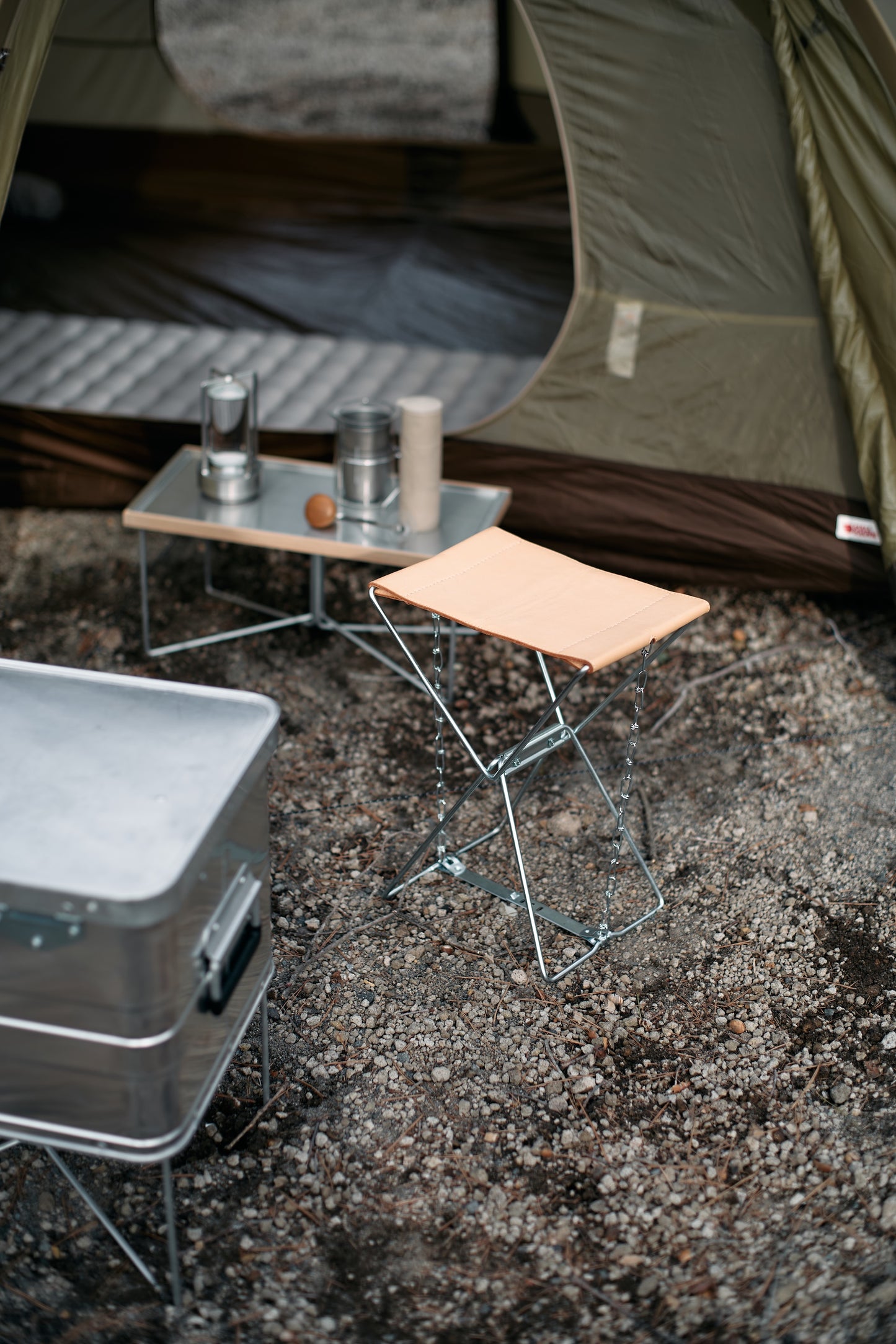 Wanderout / Universal Stool - Nume