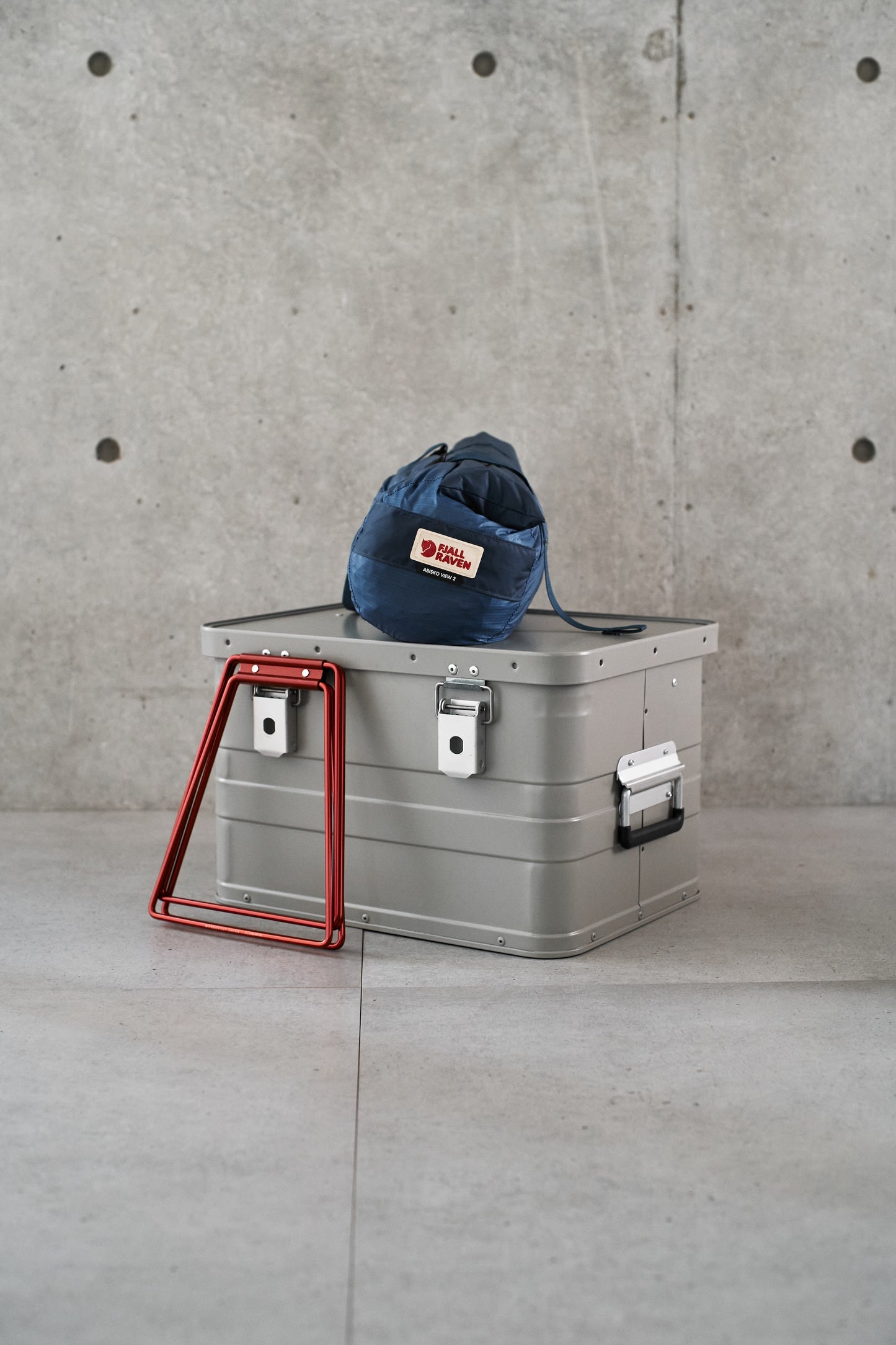 Wanderout / Universal Box 29L - Stone Gray