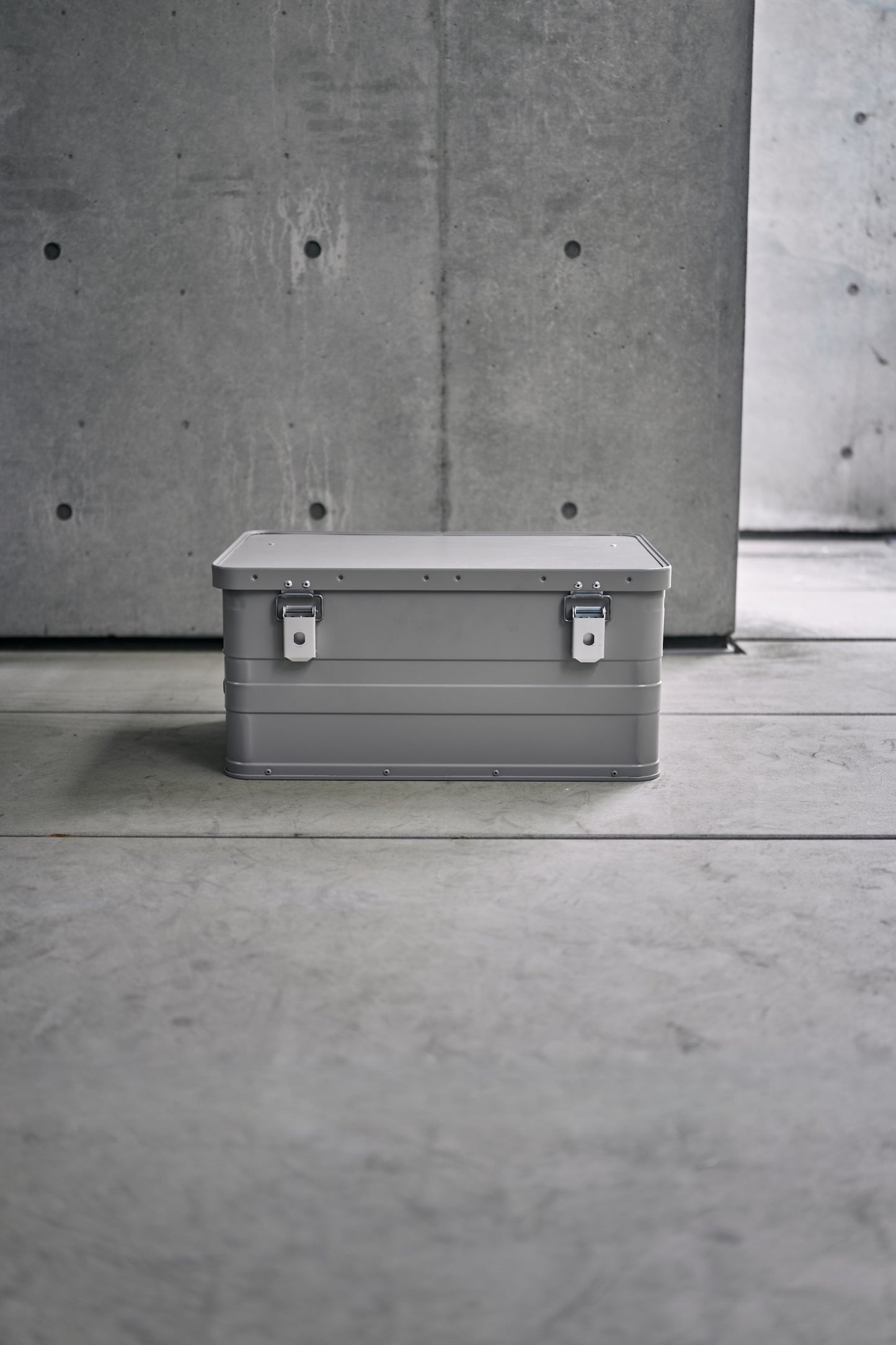 Wanderout / Universal Box 47L - Stone Gray