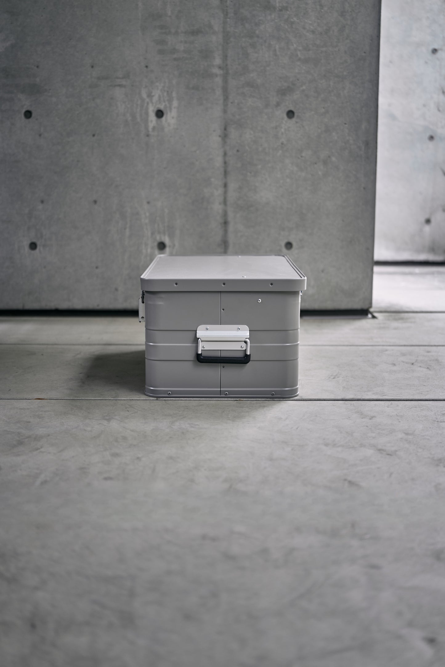 Wanderout / Universal Box 47L - Stone Gray