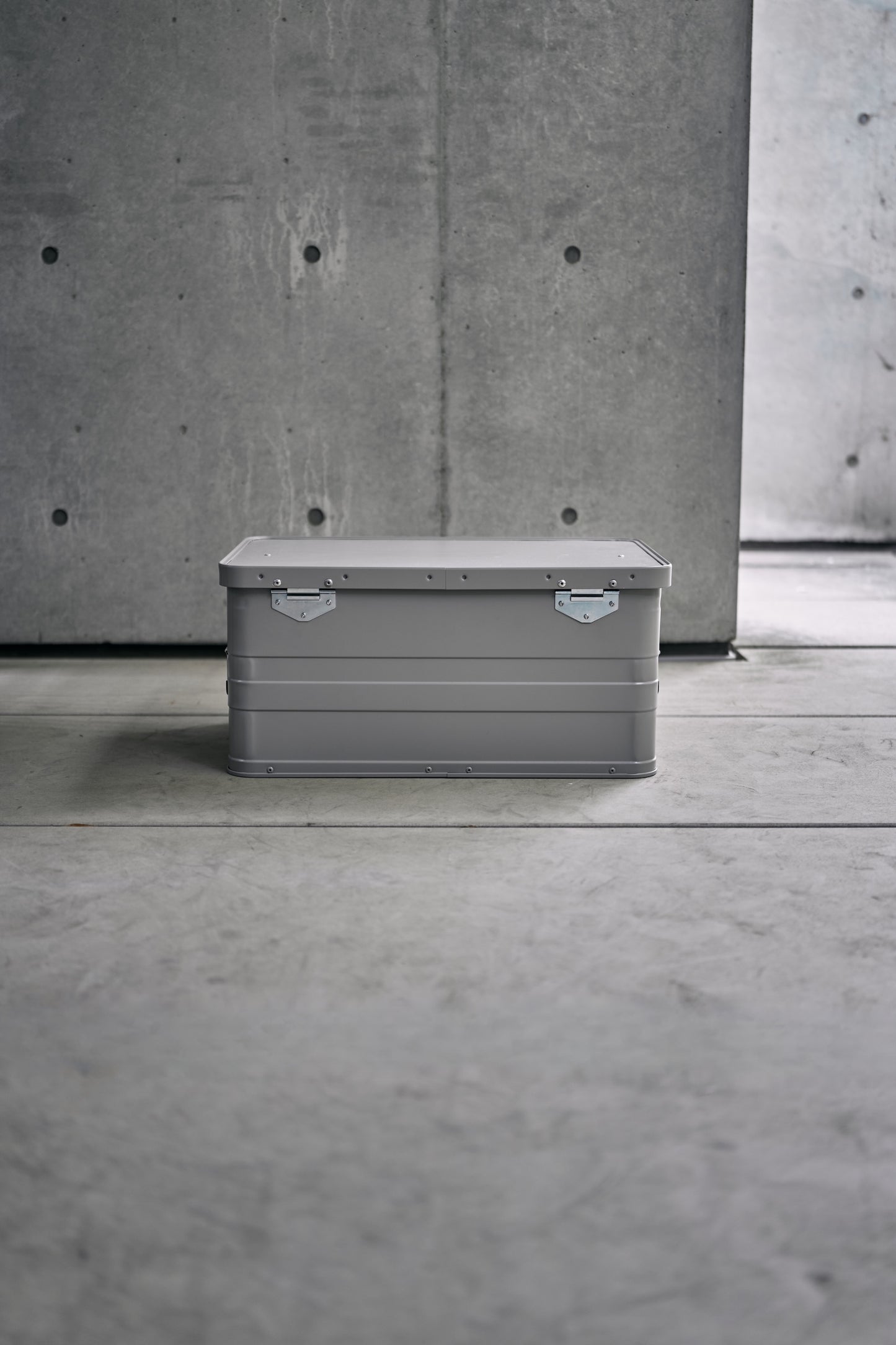 Wanderout / Universal Box 47L - Stone Gray