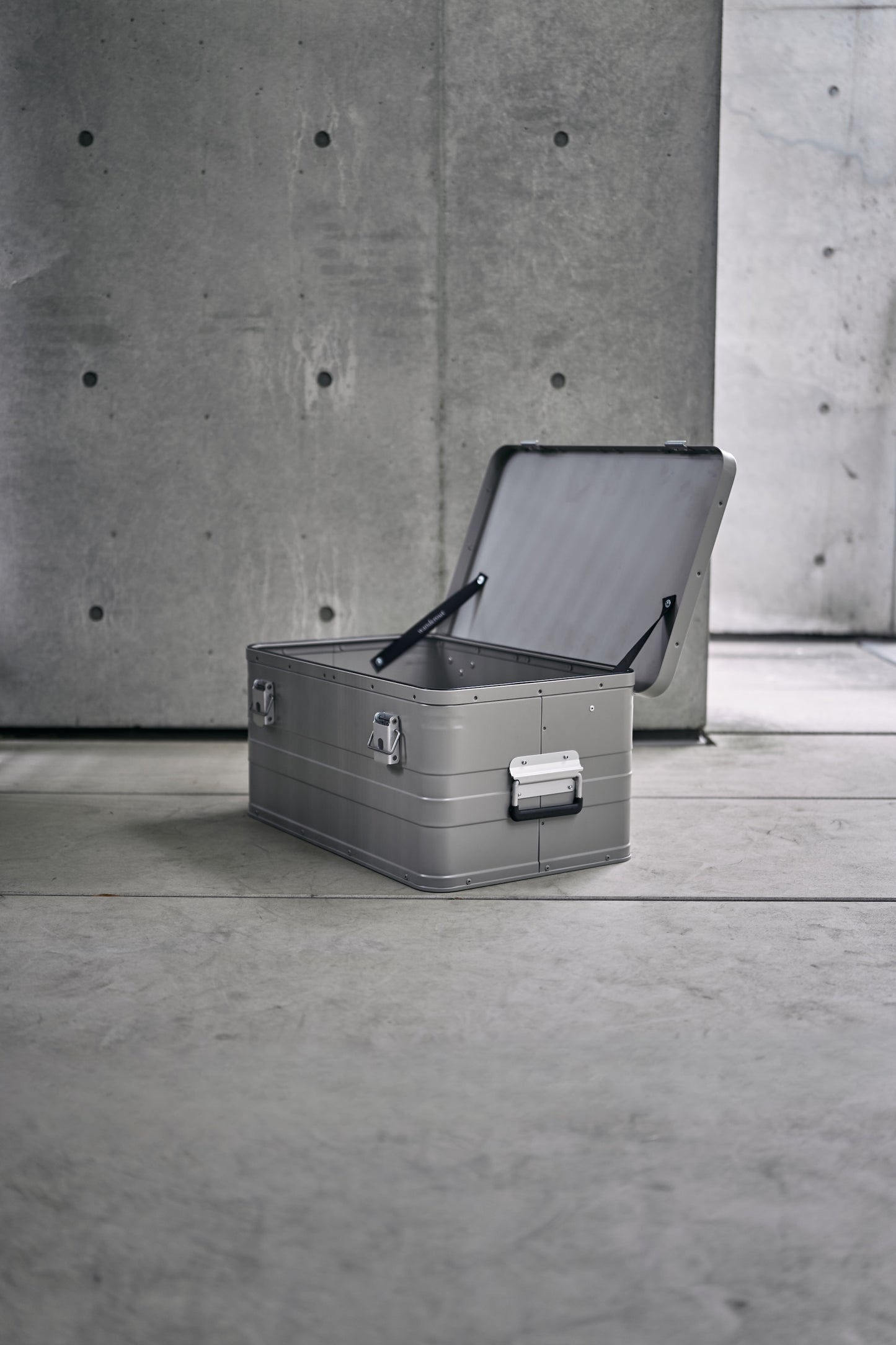 Wanderout / Universal Box 47L - Stone Gray